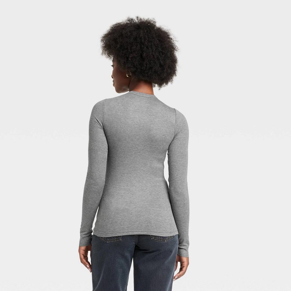 Womens Long Sleeve Featherweight Crewneck T-Shirt - Universal Thread Heather Product Image