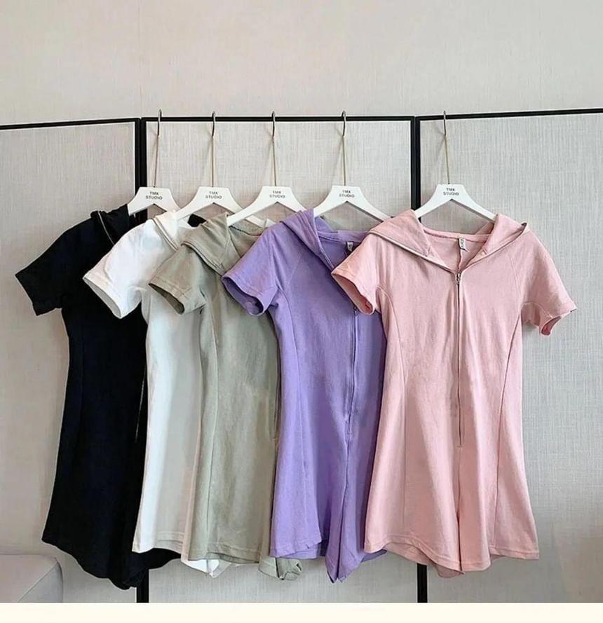 Short-Sleeve Plain Hood Zip Romper Product Image