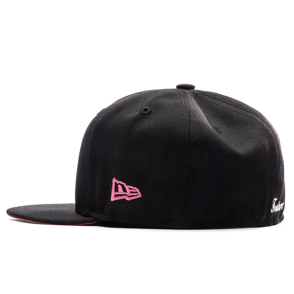 Feature x New Era Old English Plaza Snapback - Dark Green/Pink Male Product Image