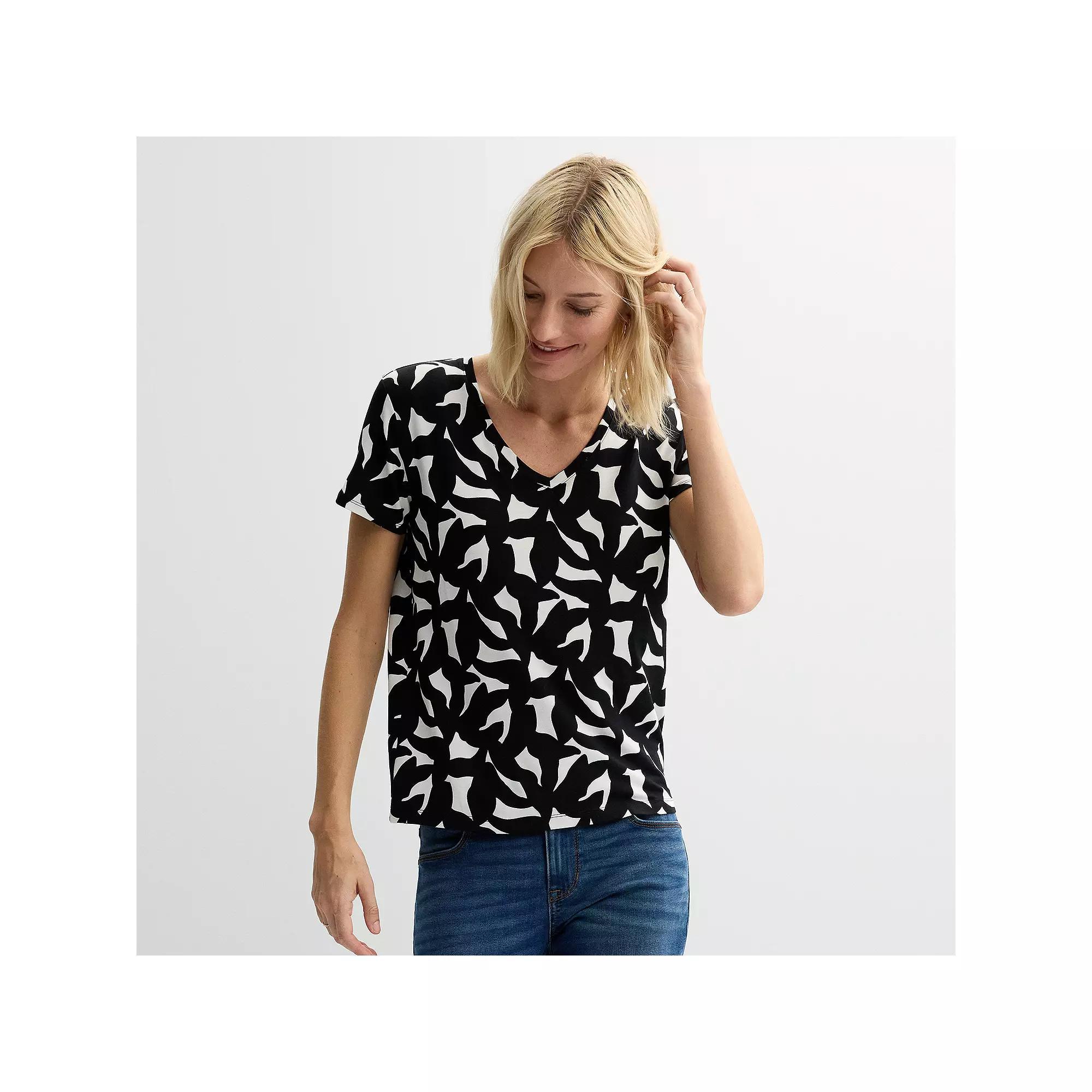 Women's Nine West Essential V-Neck T-Shirt, Size: XL, Black Bold Leaf Product Image
