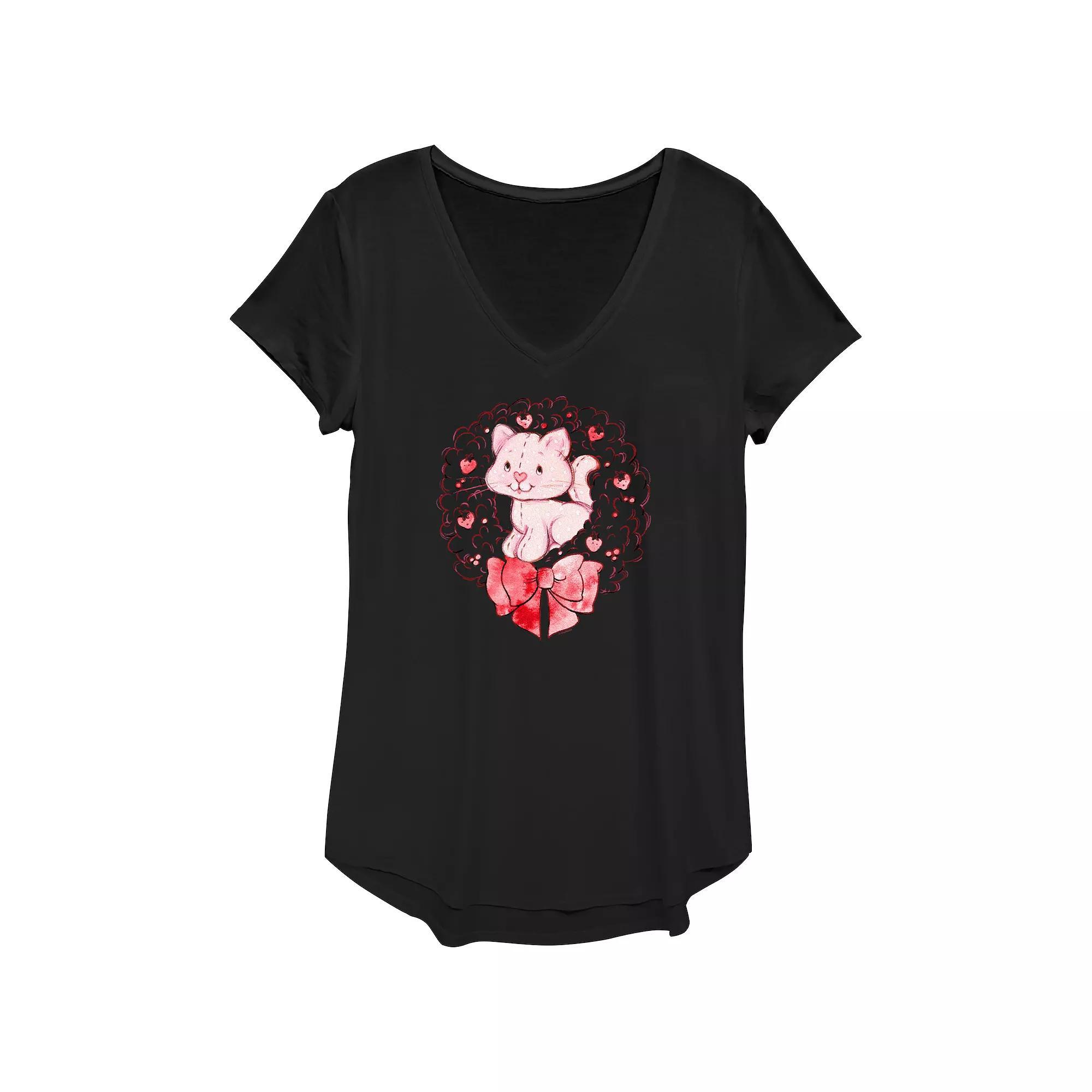 Women's Strawberry Shortcake Custard Wreath Graphic Tee,  Product Image