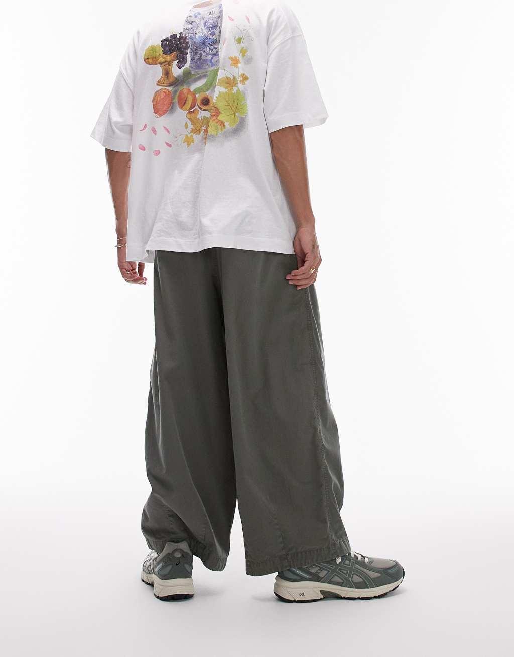 Topman wide leg cropped pants in khaki Product Image