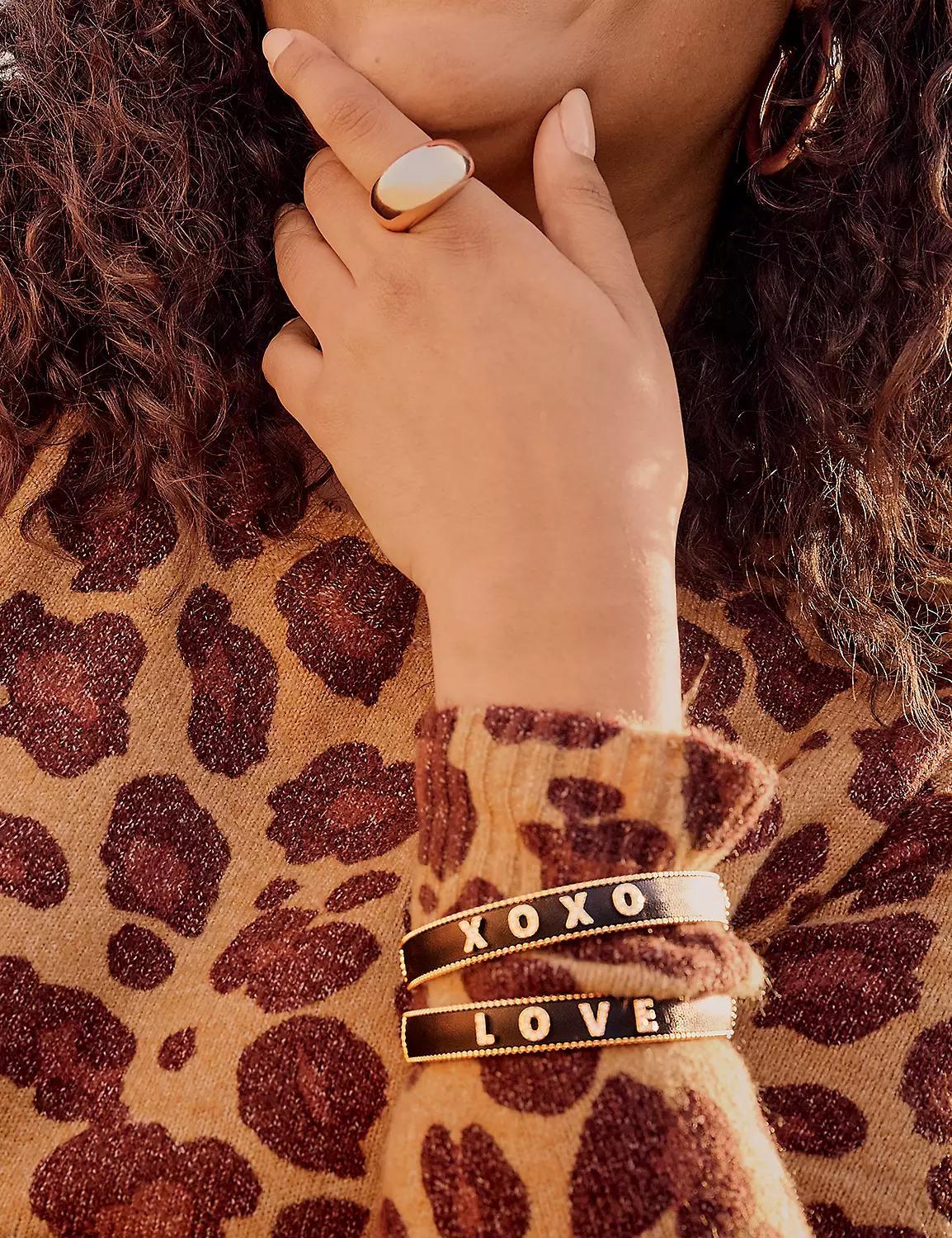 Crew-Neck Animal Printed Sweater Product Image