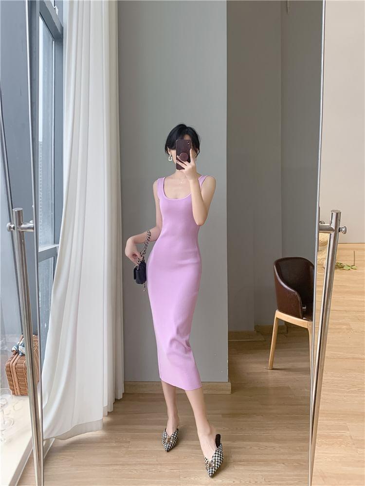 Sleeveless Scoop Neck Plain Midi Bodycon Knit Dress Product Image