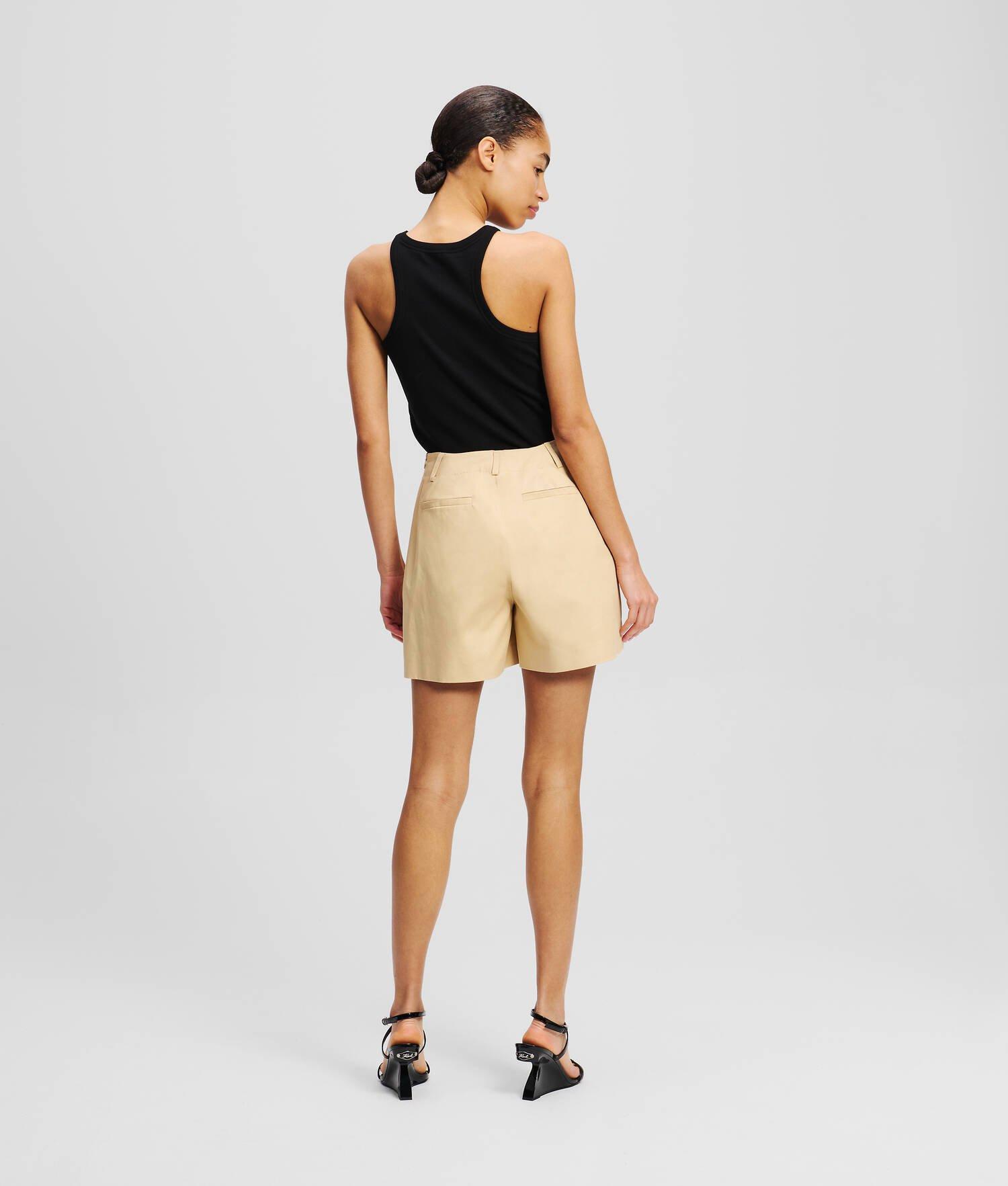 PATCH POCKET SKORT Product Image