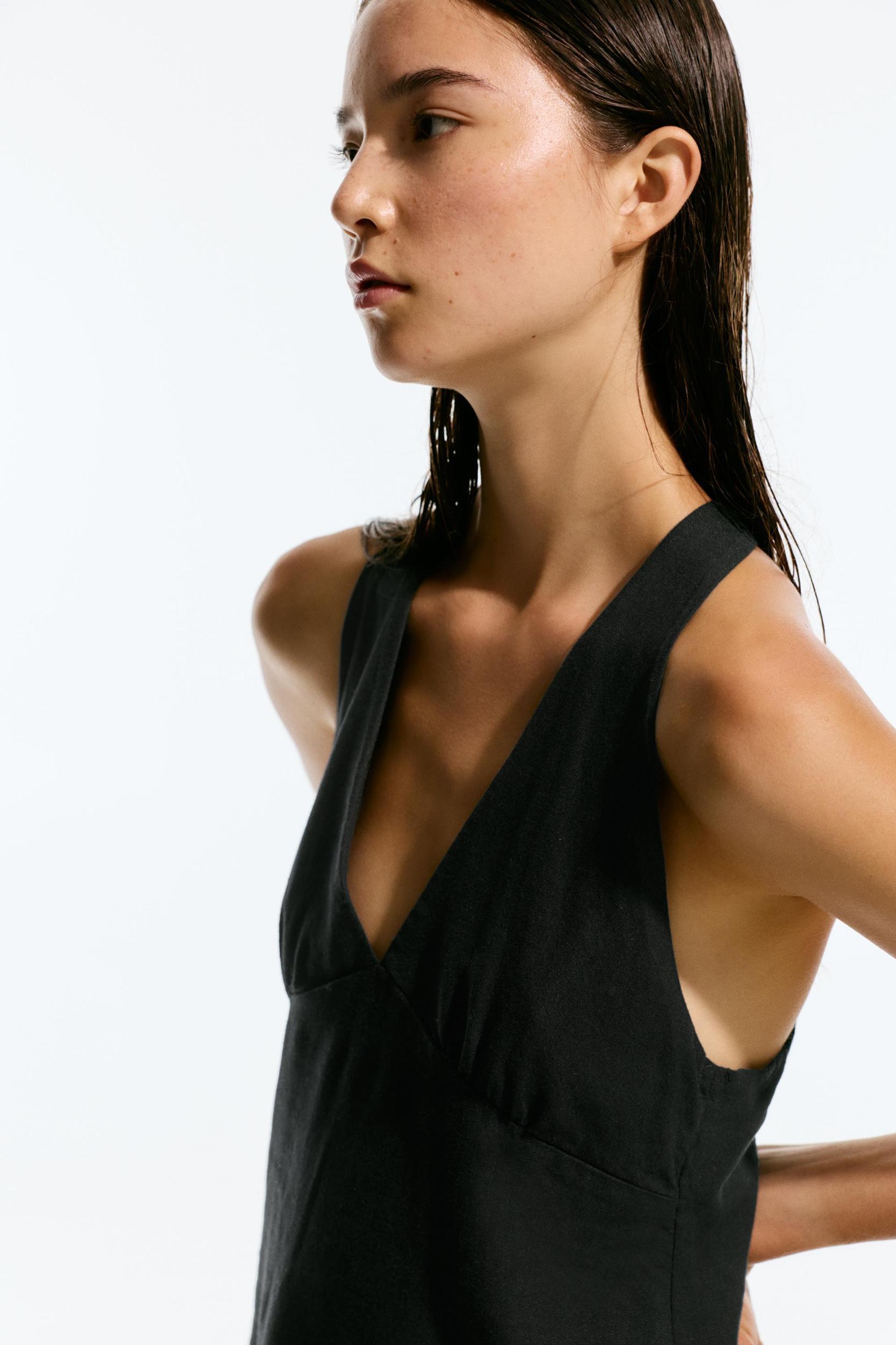 Linen blend halter top Product Image