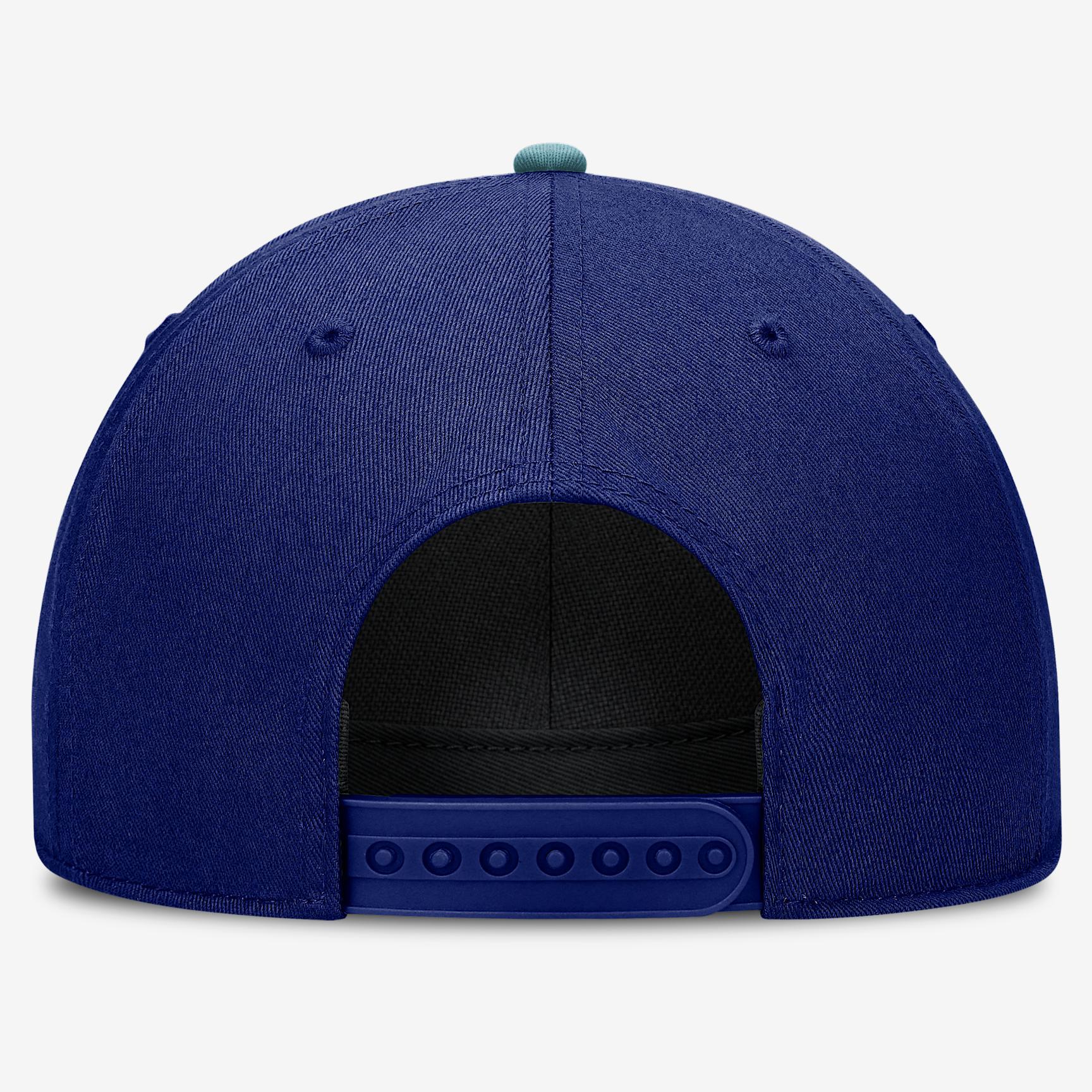 Cincinnati Reds Rise Nike Men's MLB Adjustable Hat Product Image