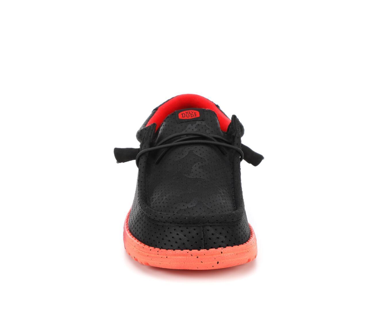 Men's HEYDUDE Wally Hot Casual Shoes Product Image