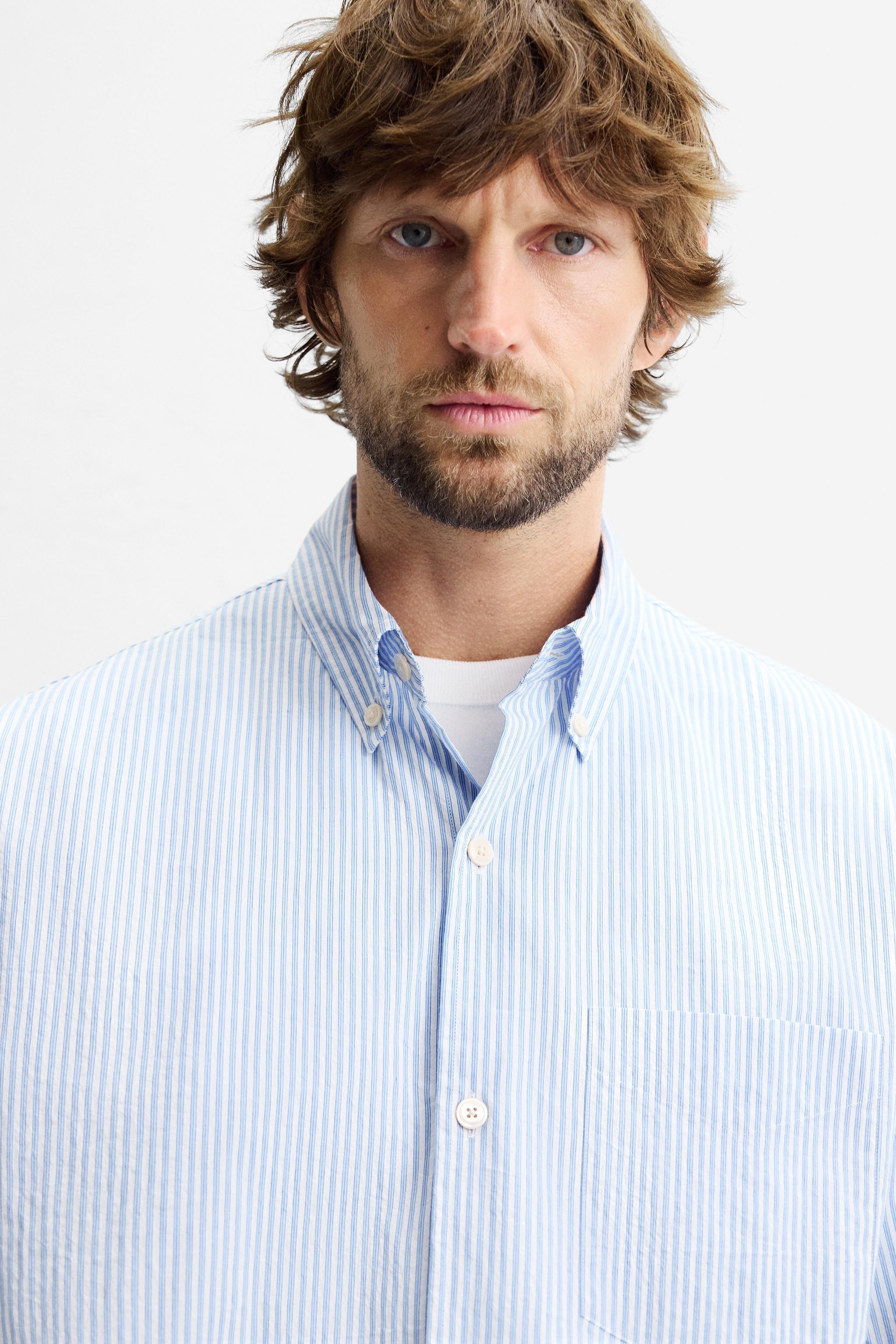 WRINKLE LOOK STRIPED SHIRT Product Image