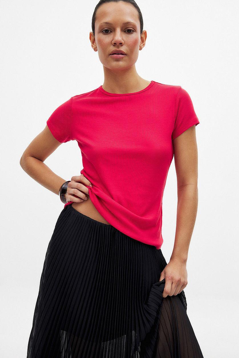 Ribbed Short Sleeve T-shirt Product Image