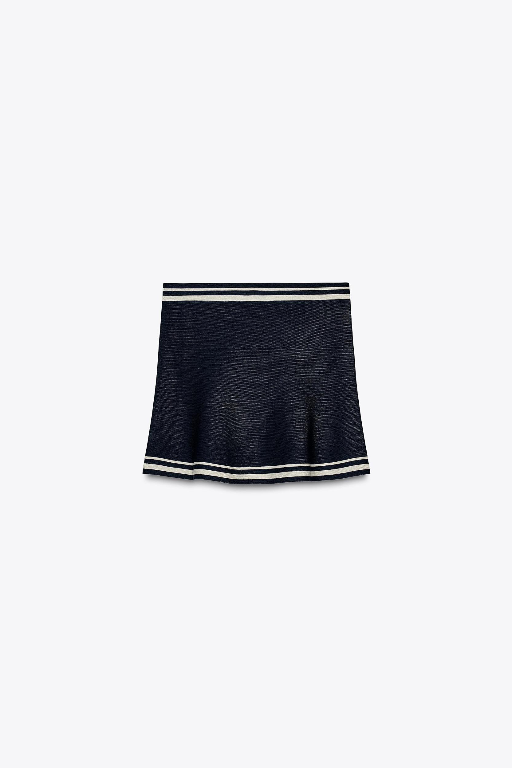 KNIT MINI SKIRT Product Image