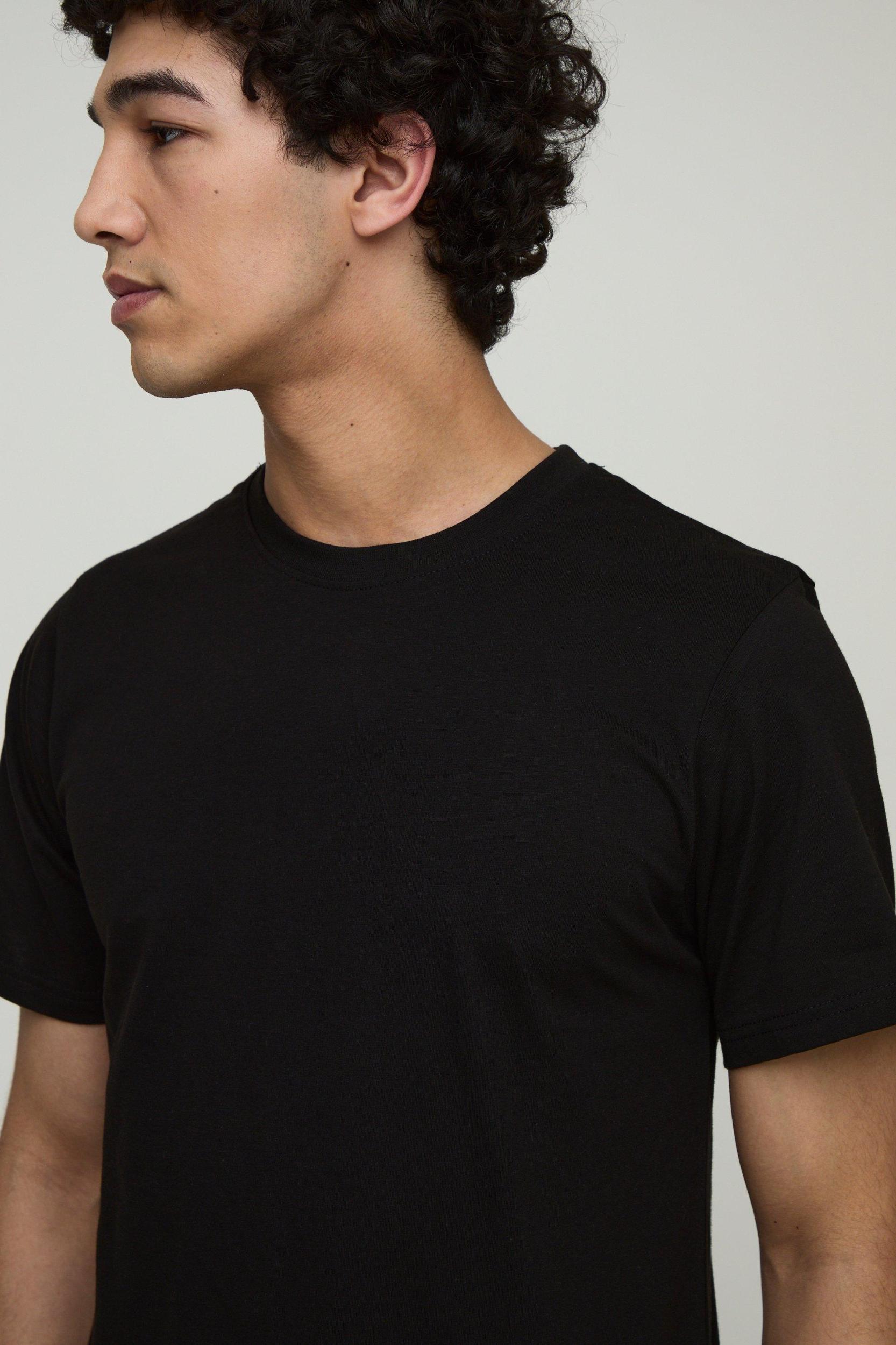 Regular Fit Basic Crew Neck Long Line T-Shirt | boohooMAN USA Product Image