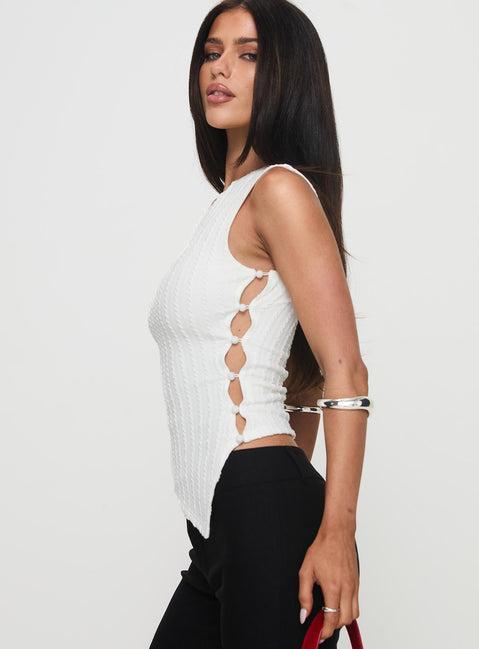 Yulkie Top White Product Image