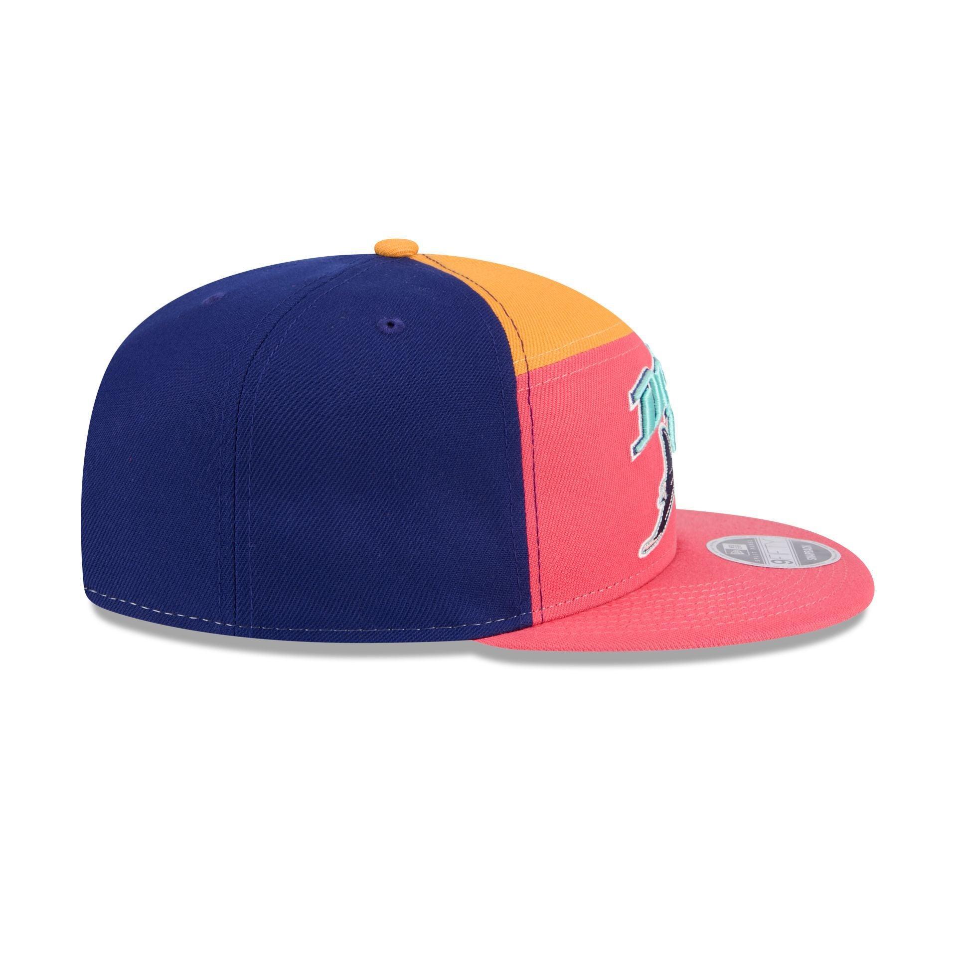 Houston Astros Coral 9FIFTY Split Panel Snapback Hat Male Product Image