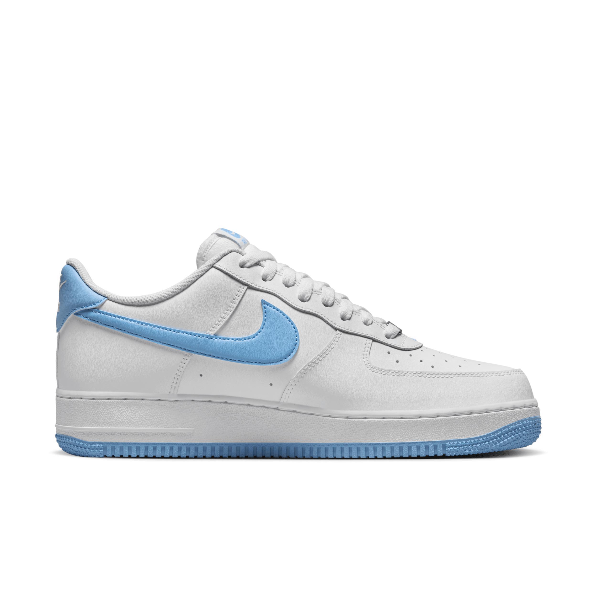 Nike Mens Nike Air Force 1 07 - Mens Basketball Shoes Product Image