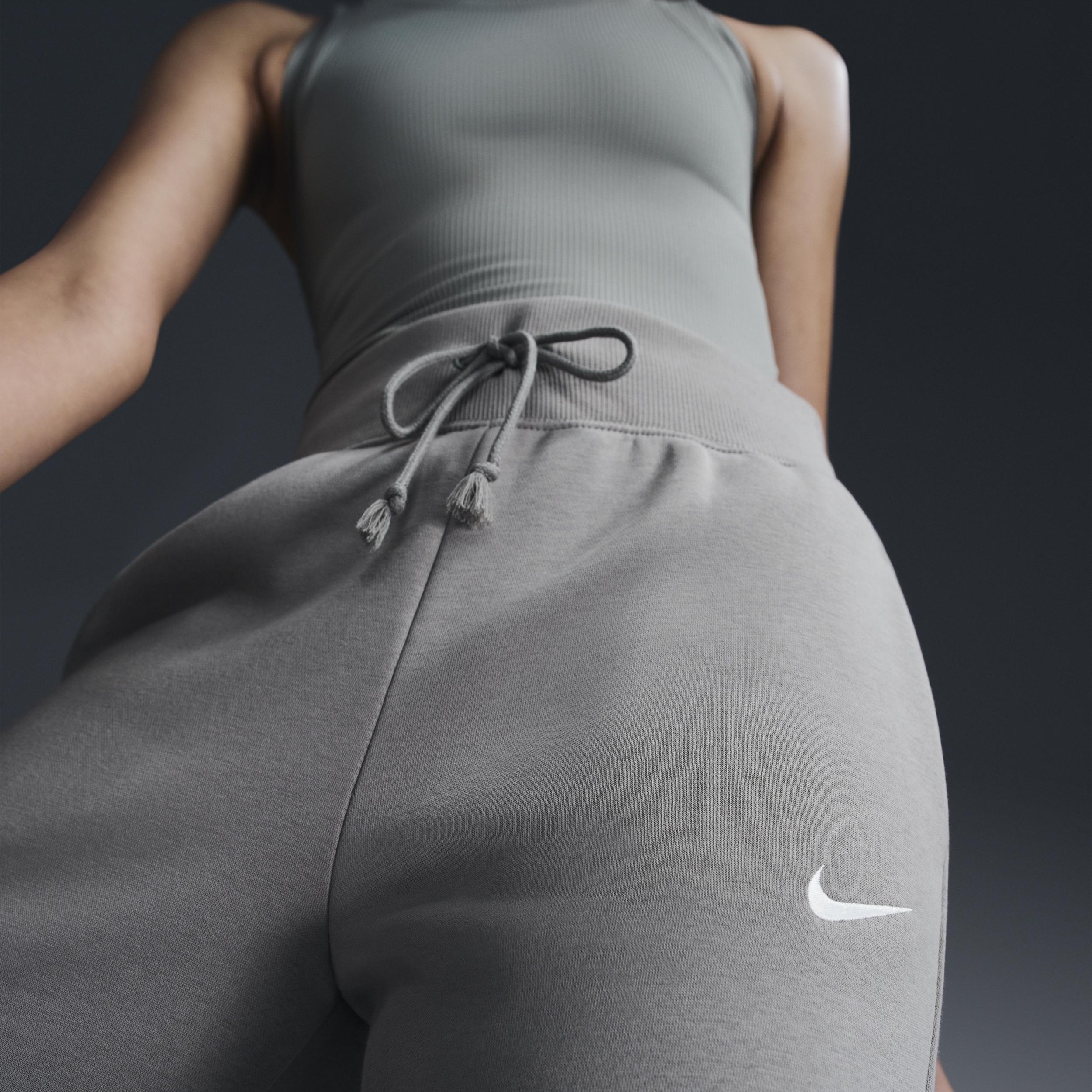 Women's Nike Sportswear Phoenix Fleece High-Waisted Wide-Leg Sweatpants Product Image