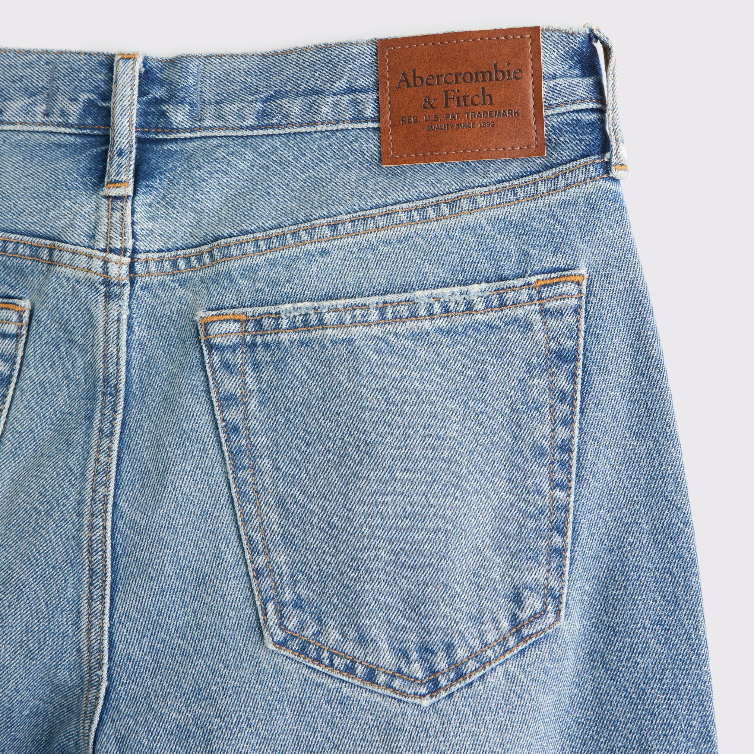 Relaxed Straight Jean Product Image