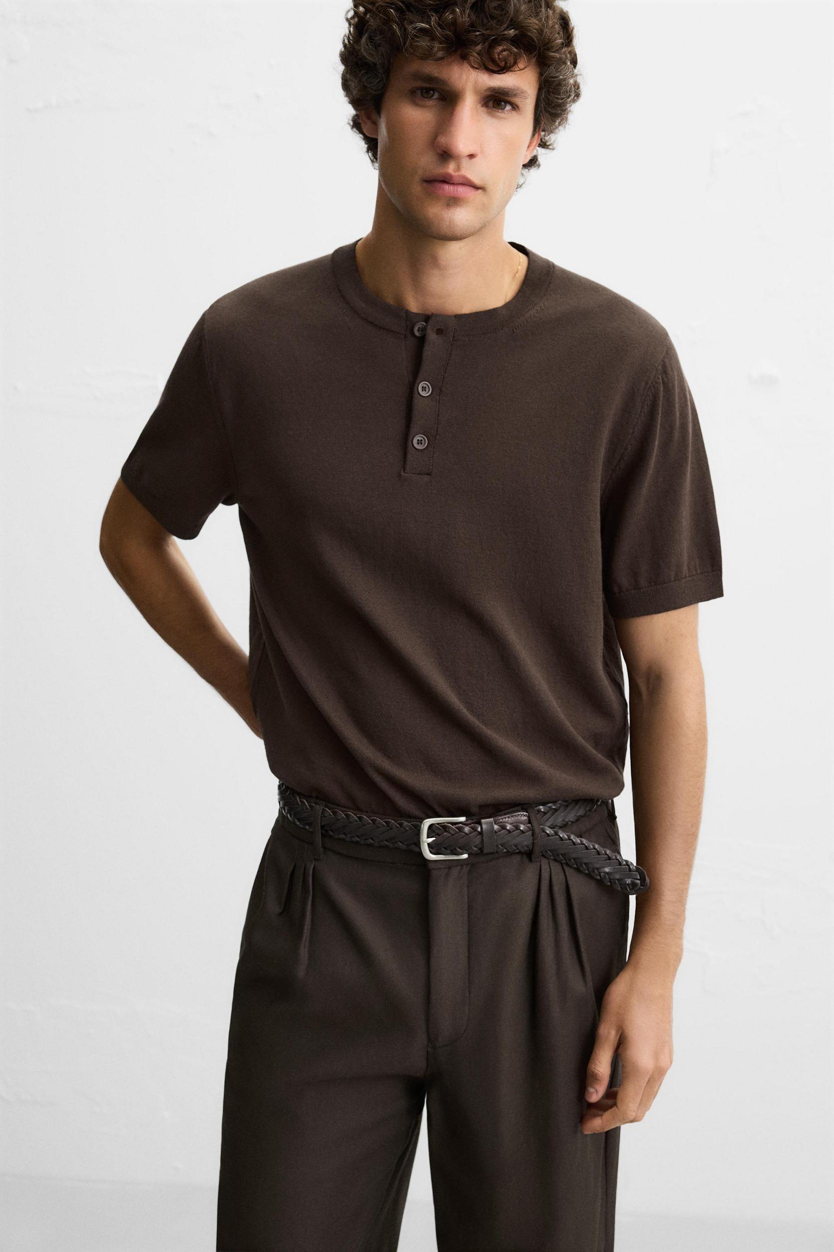 KNIT T-SHIRT WITH BUTTON NECK Product Image