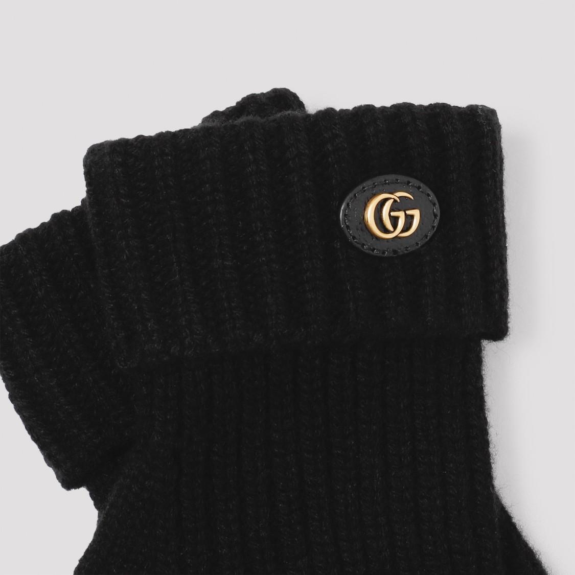 Gloves In Black Product Image