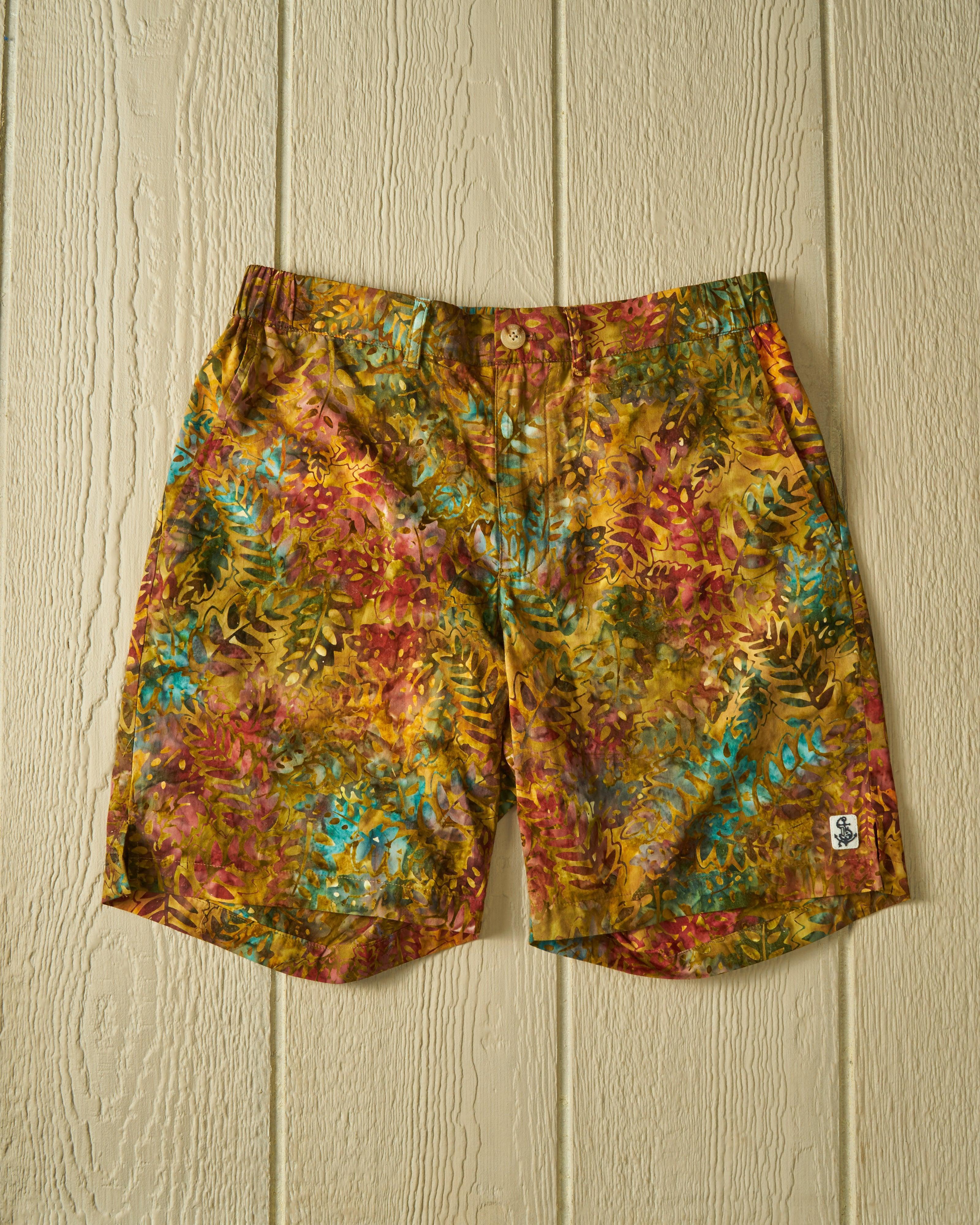 Batik Short in Leaf Product Image