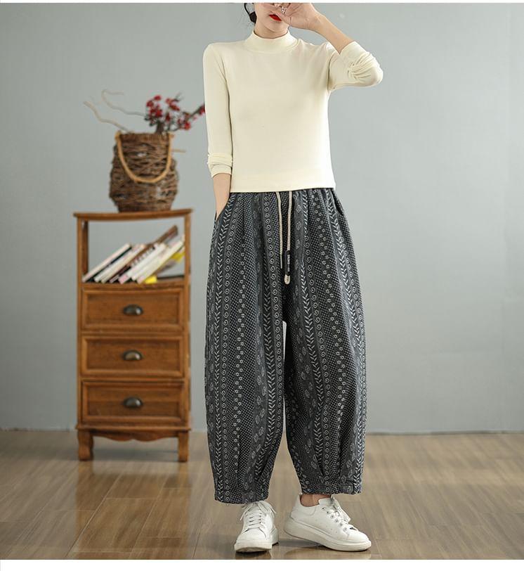 Drawstring Waist Patterned Cropped Baggy Pants Product Image