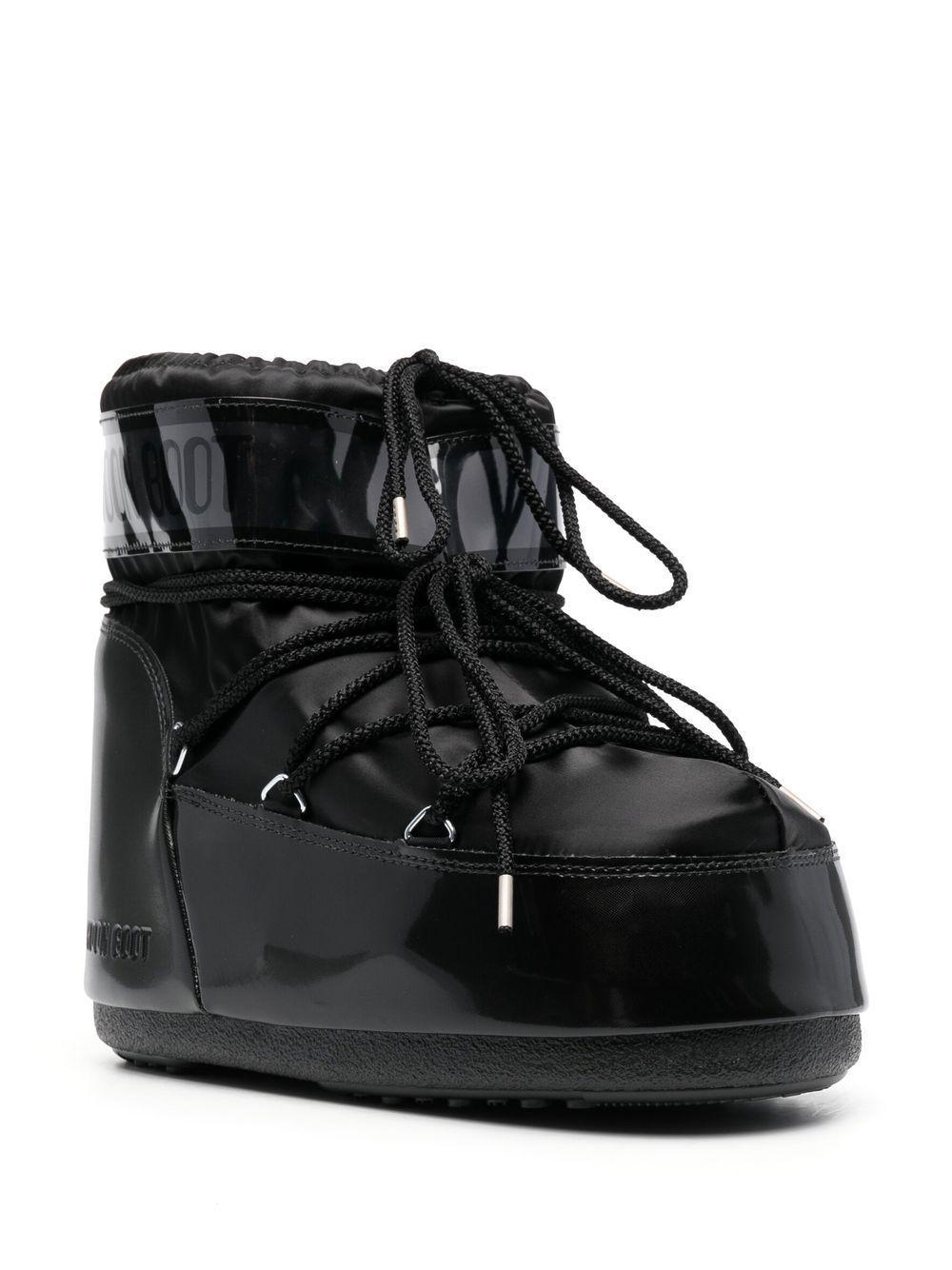 chunky lace-up boots Product Image