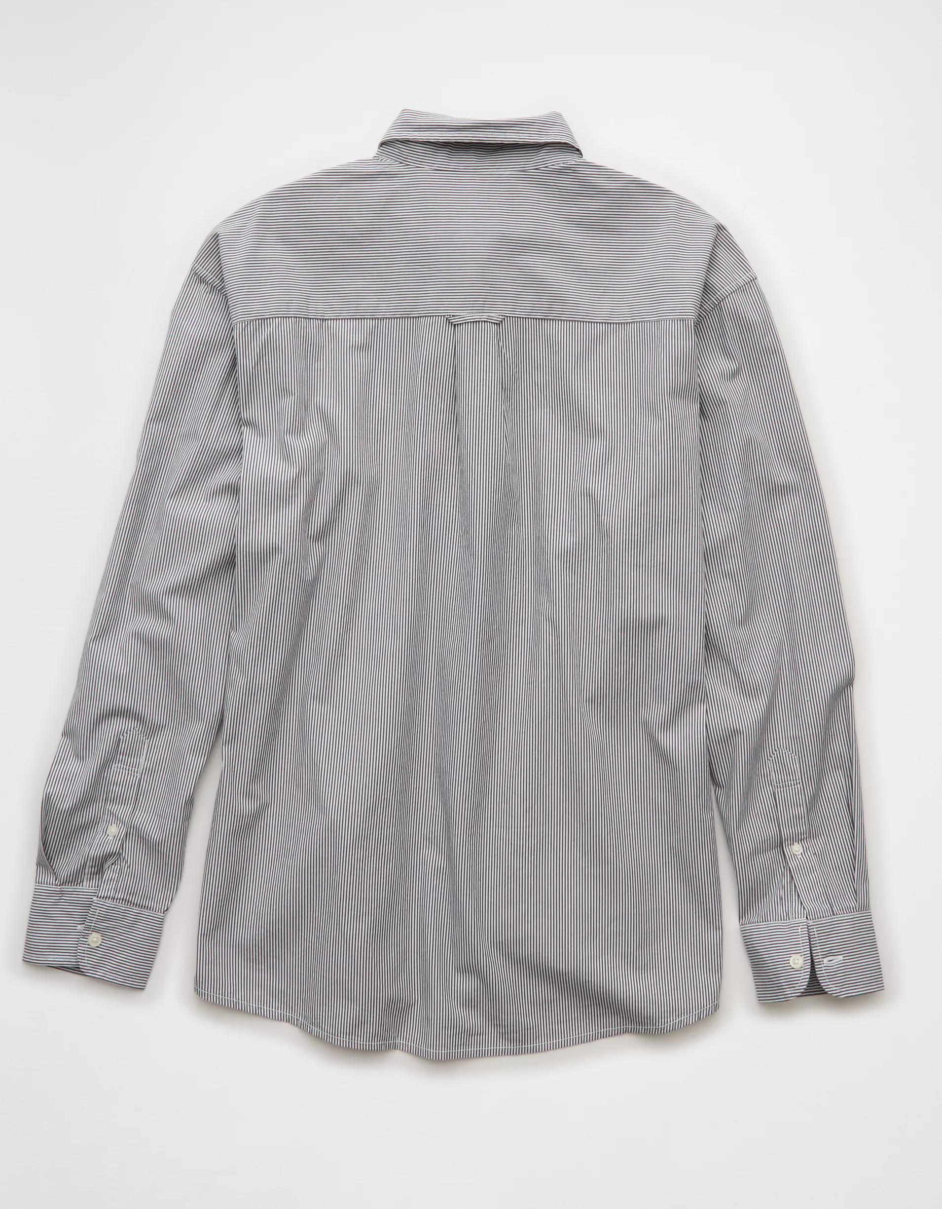 AE Everyday Relaxed Poplin Button-Up Shirt Product Image