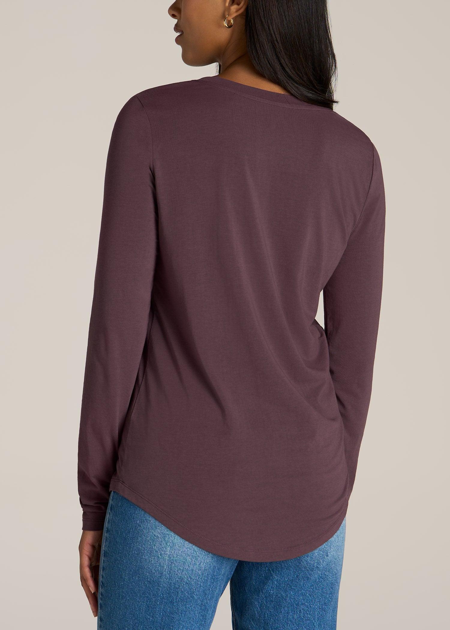 Long Sleeve Scoop V-Neck Tee Shirt for Tall Women in Black Product Image