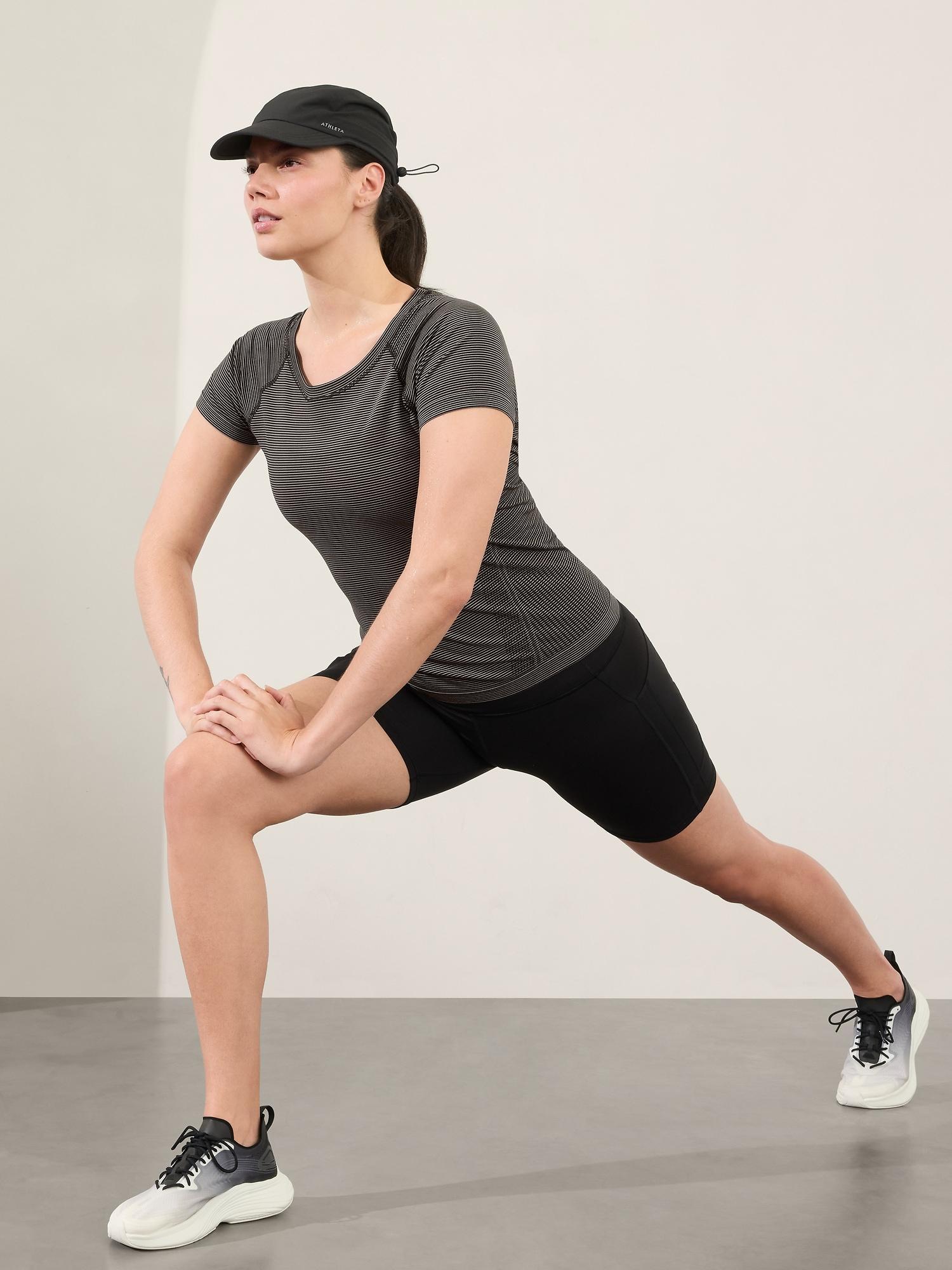 Momentum Seamless Tee Product Image