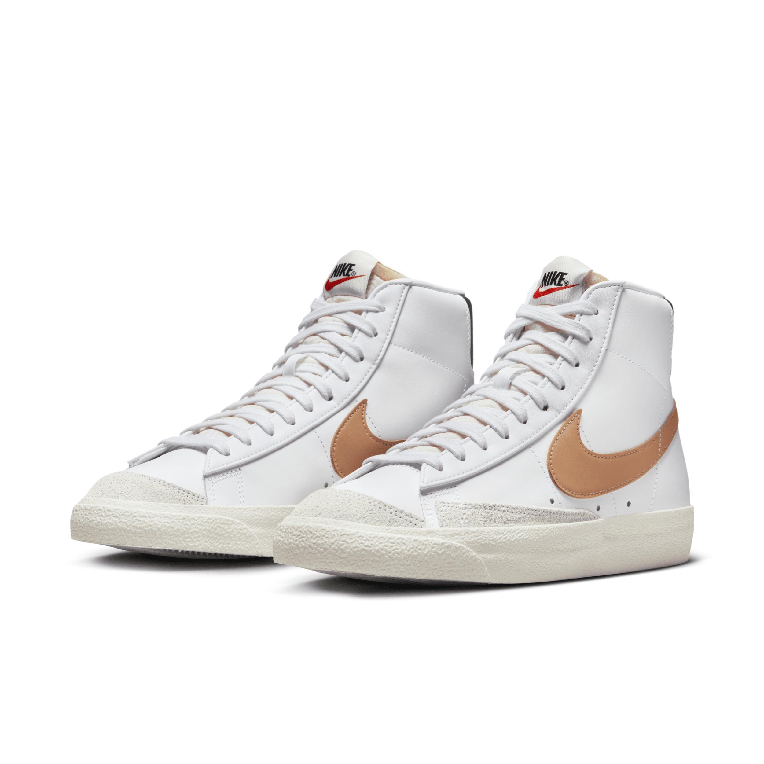 Nike Mens Blazer Mid 77 Vintage Shoes Product Image