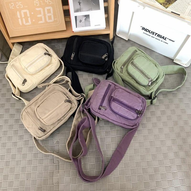 Plain Crossbody Bag Product Image