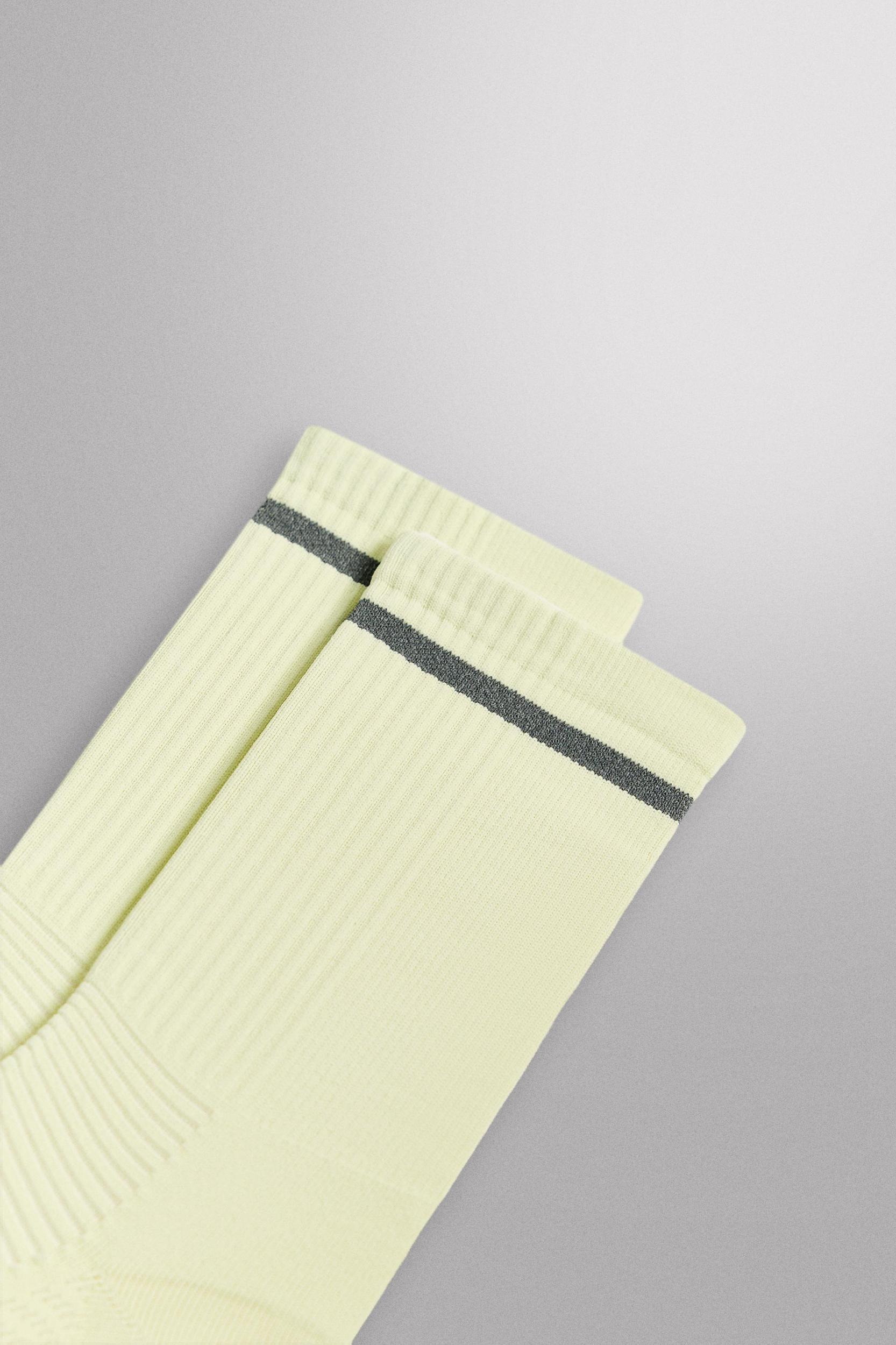 RUNNING SOCKS PACK OF 2 Product Image