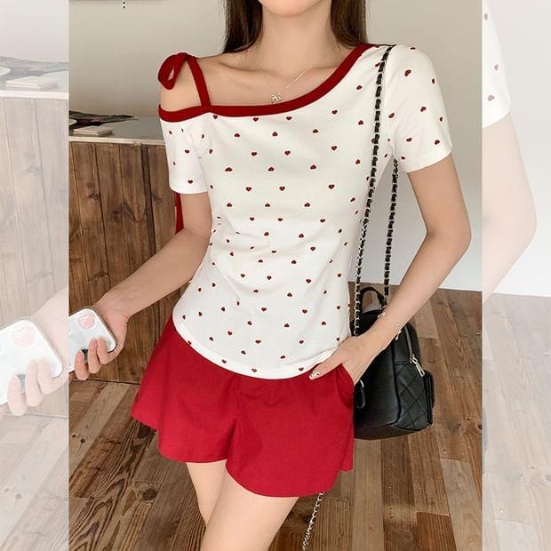 Short-Sleeve Off Shoulder Dotted Top / Shorts Product Image