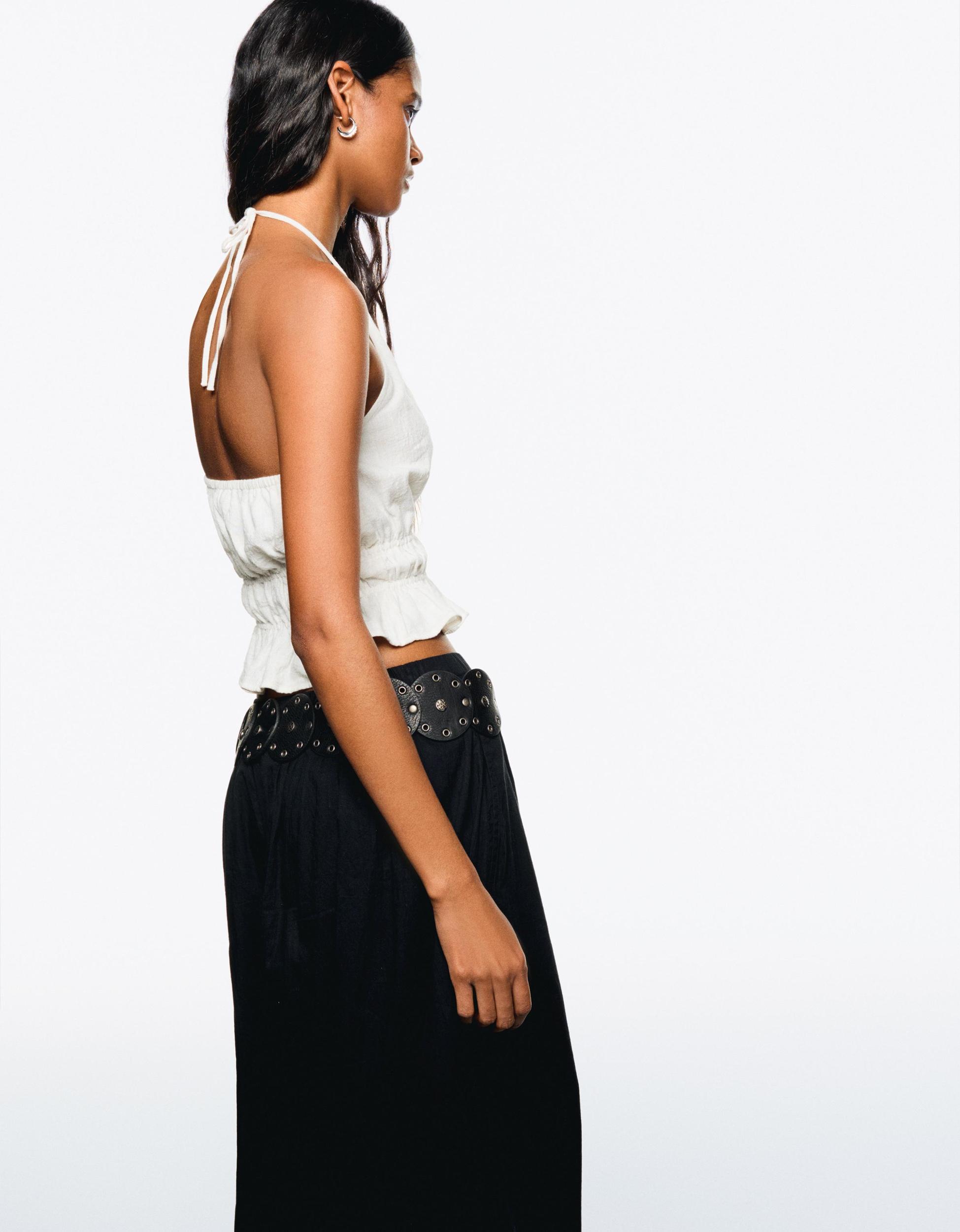 Rustic top with gathering Product Image