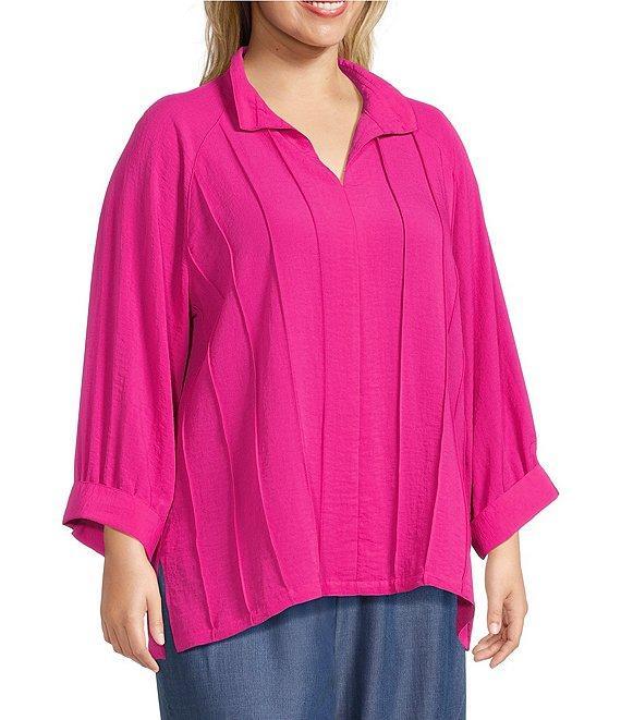 John Mark Plus Size Wire Collar Split V-Neck 3/4 Sleeve Pintuck Detail Top Product Image