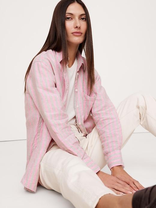 The Oversized Linen Shirt Product Image