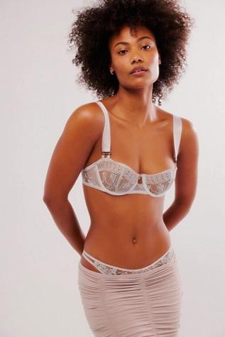 Magnetic Spell Underwired Bra Product Image