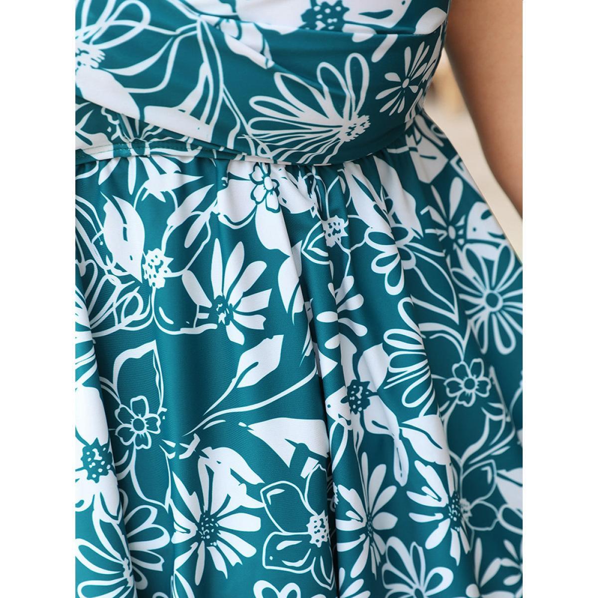 Plus Size Floral Print Crossover Front Flutter A Line Tankini Top Women's Swimwear Teal Vacation Adjustable Straps High stretch Bodycon Spaghetti Strap Curve Swim Tops BloomChic 14-16/1X Product Image