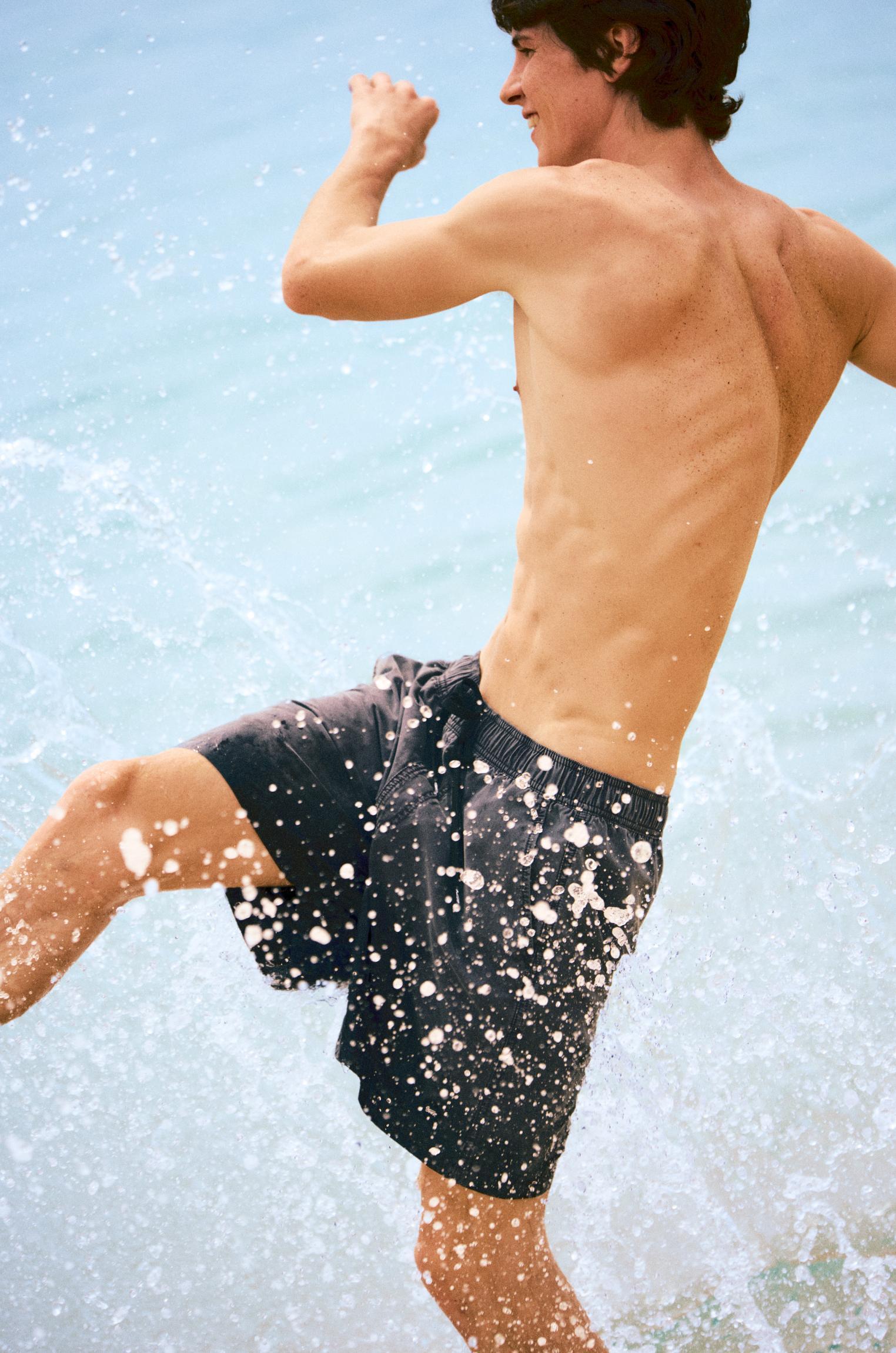 STWD garment-dye board shorts Product Image