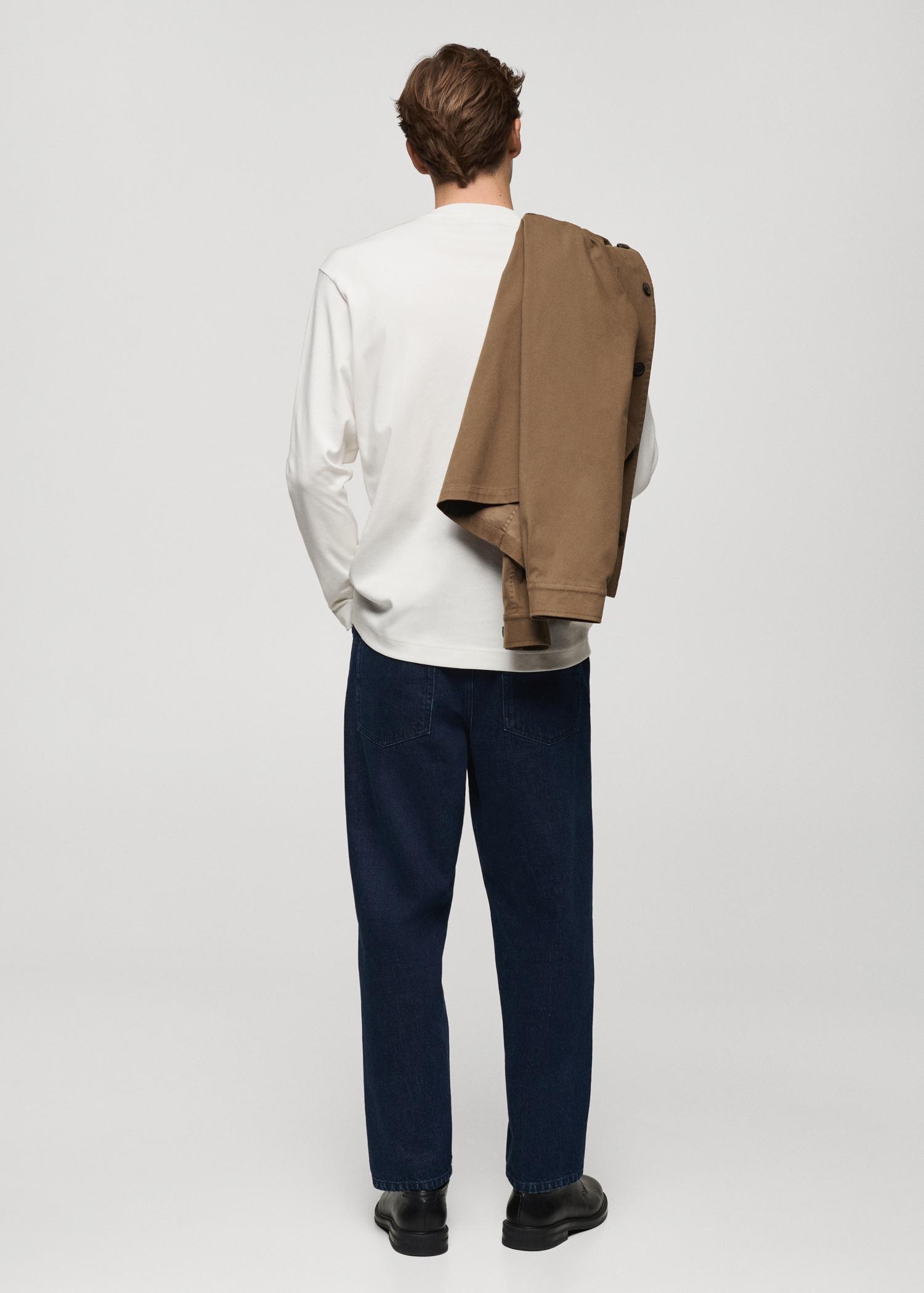 Long-sleeved regular-fit t-shirt - Men | MANGO USA Product Image