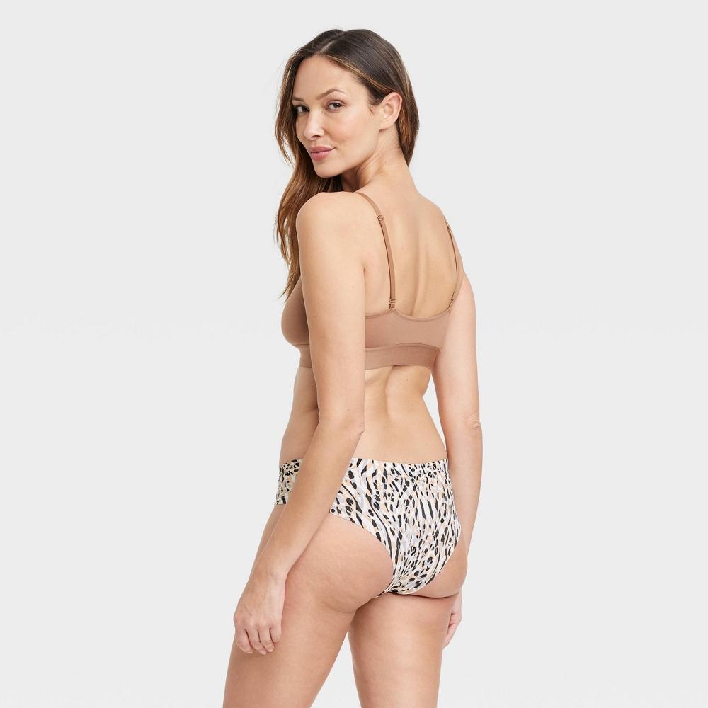 Womens Invisible Edge Cheeky Underwear - Auden Almond Product Image