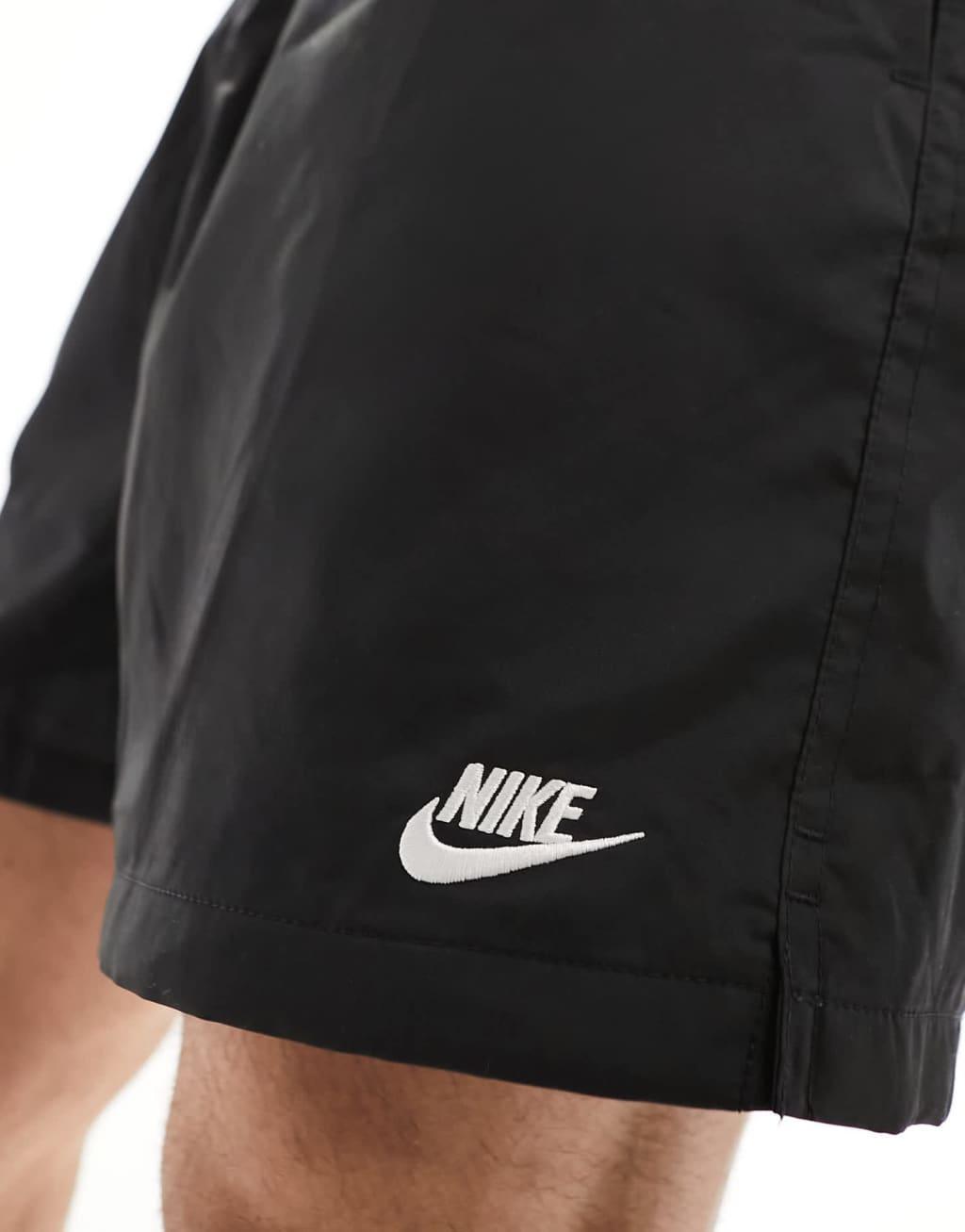 Nike Club woven shorts in black Product Image