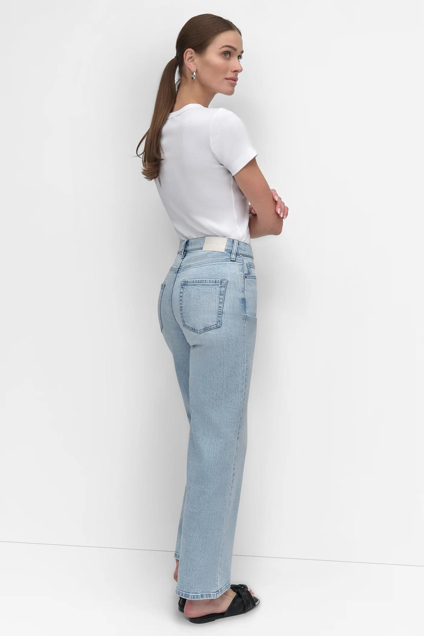 HIGH-RISE WIDE-LEG JEAN Product Image