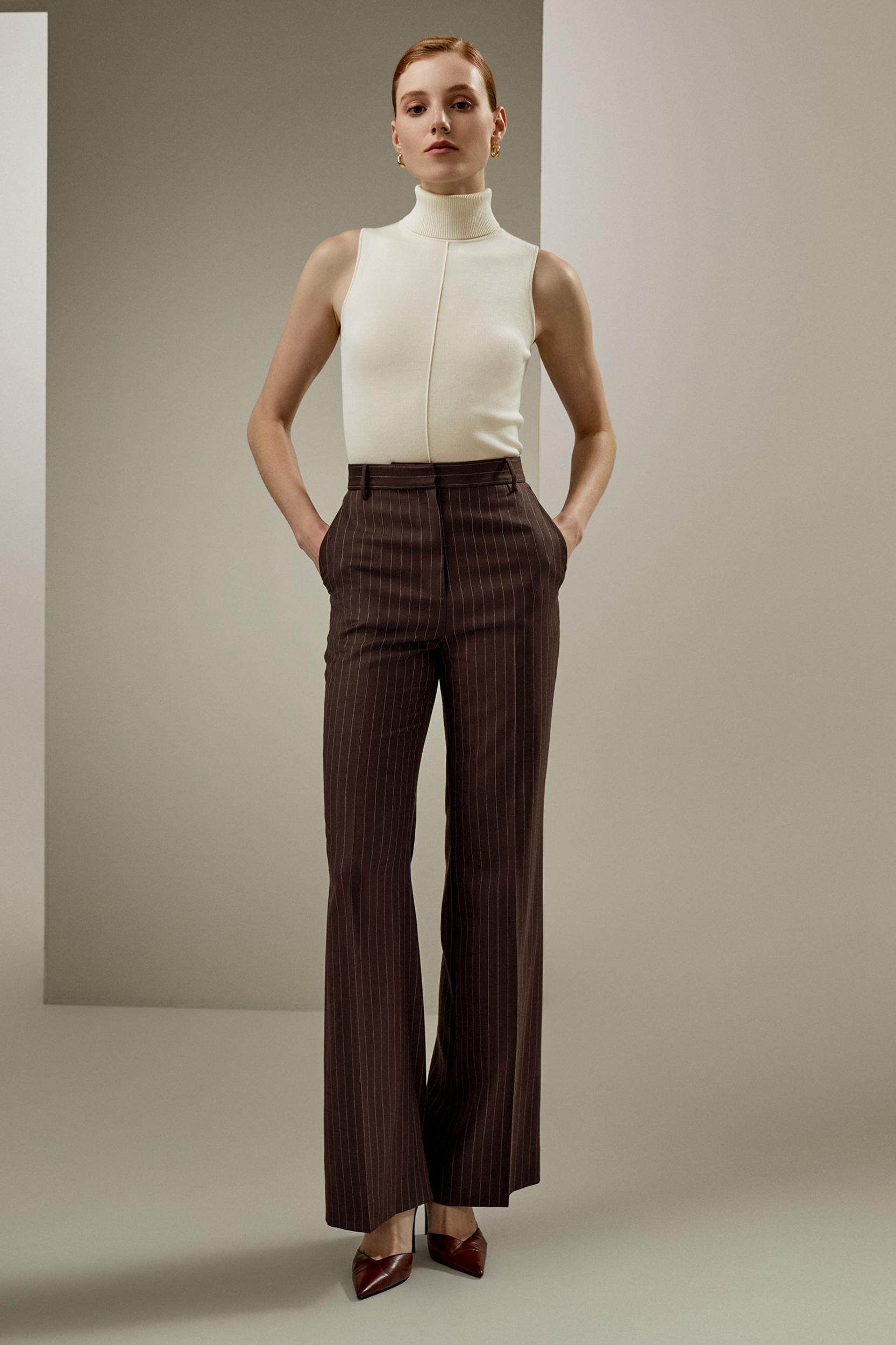 Silk Knitted Turtleneck Sleeveless Top Product Image