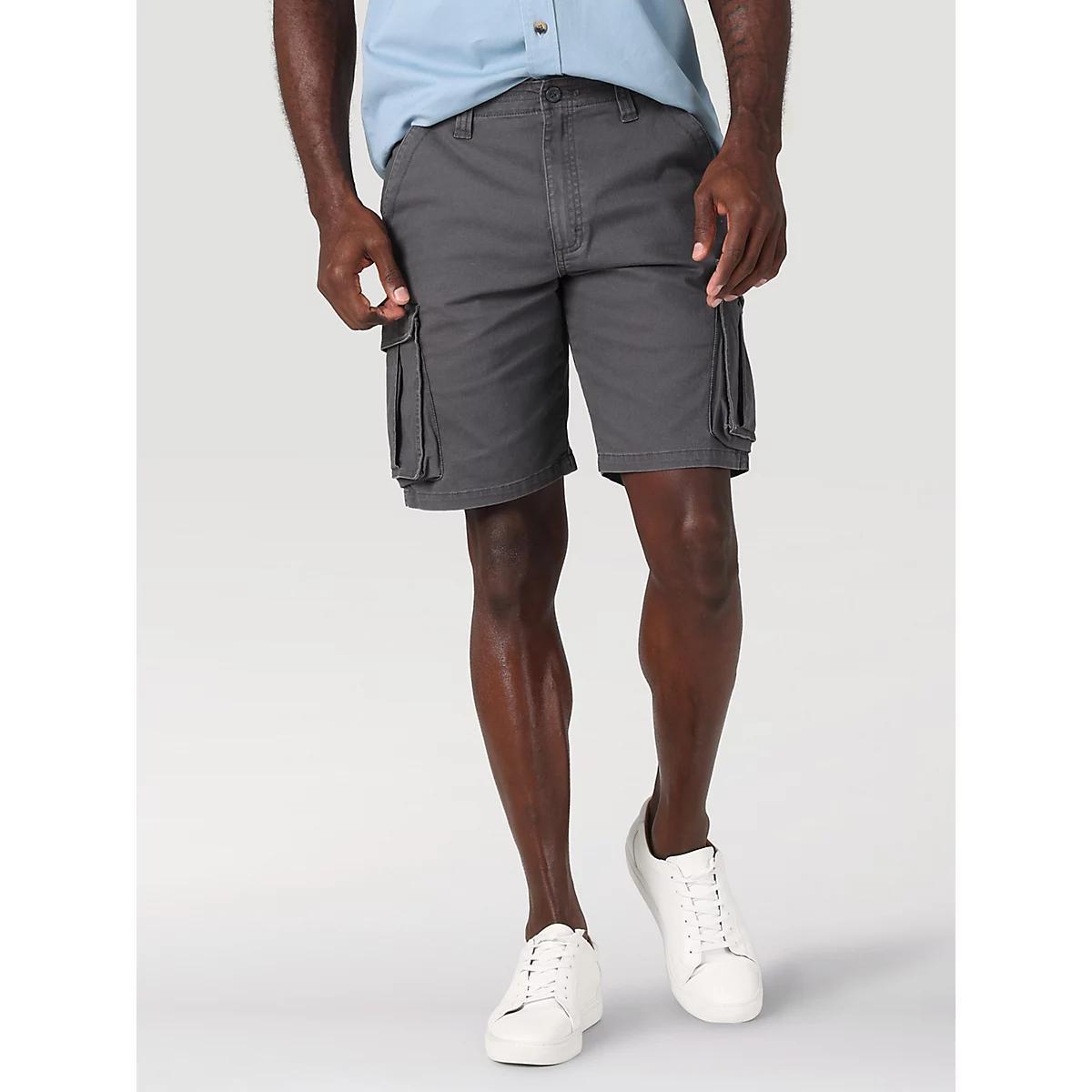 Men's Stretch Herringbone Cargo Short in Asphalt Product Image