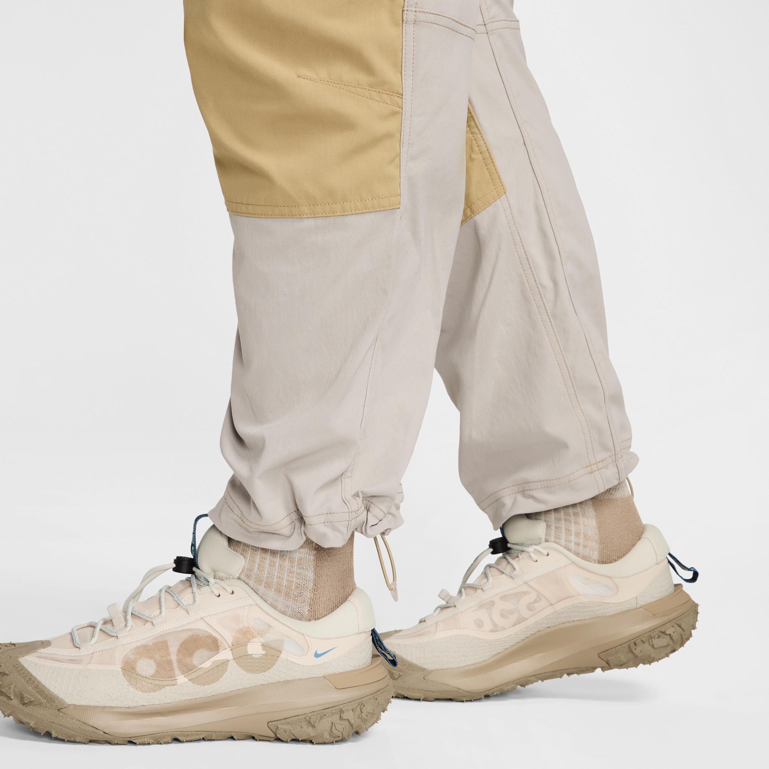 Men's Nike ACG "Smith Summit" Cargo Pants Product Image