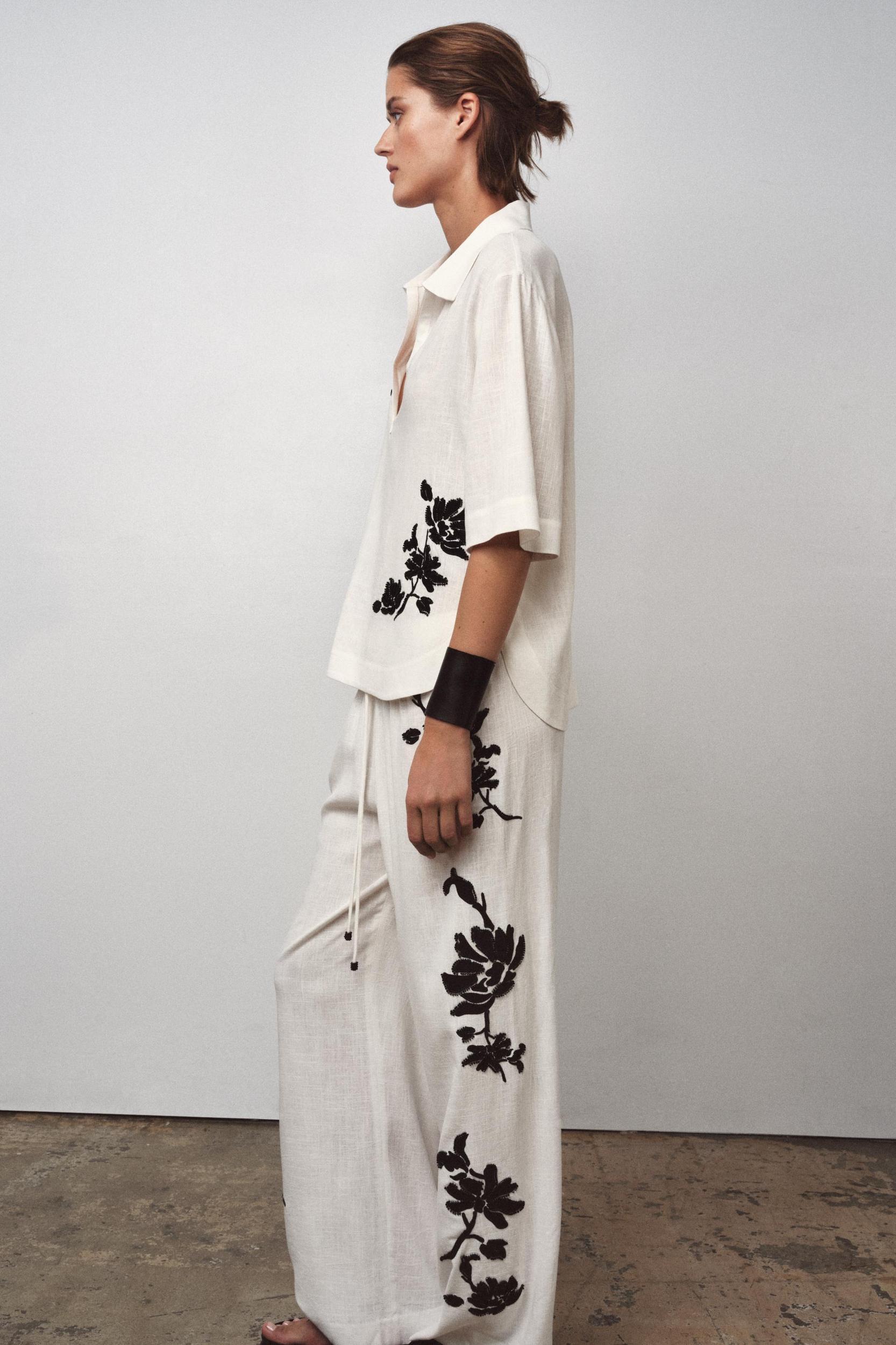 ZW COLLECTION FLORAL EMBROIDERED PANTS Product Image