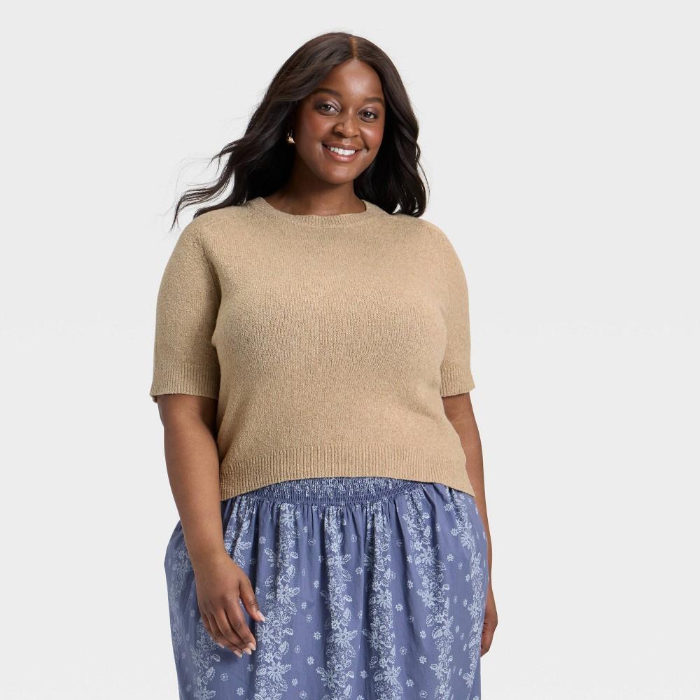 Women's Short Sleeve Crewneck Pullover Sweater - Universal Thread™ Product Image