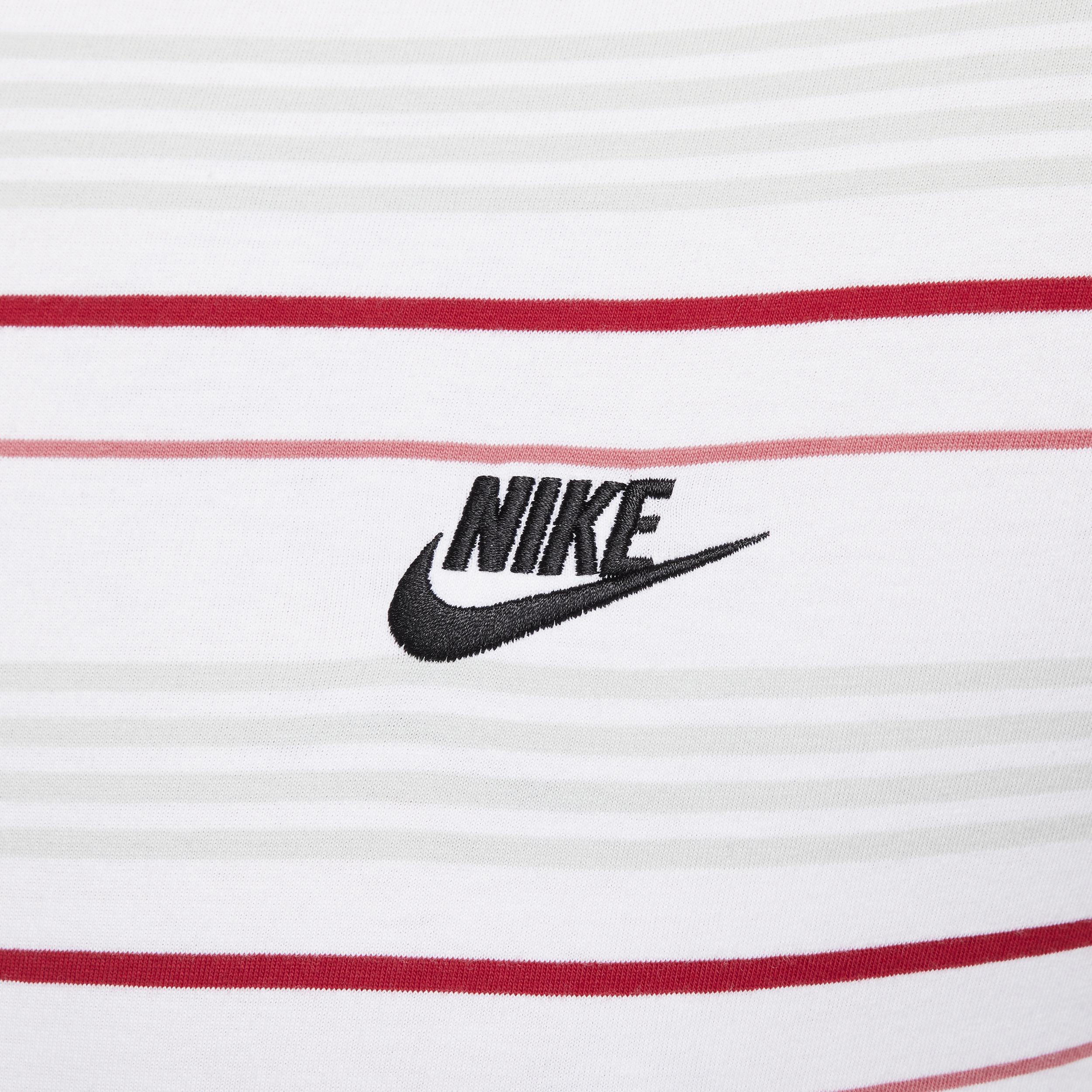 Nike Sportswear Men's T-Shirt Product Image