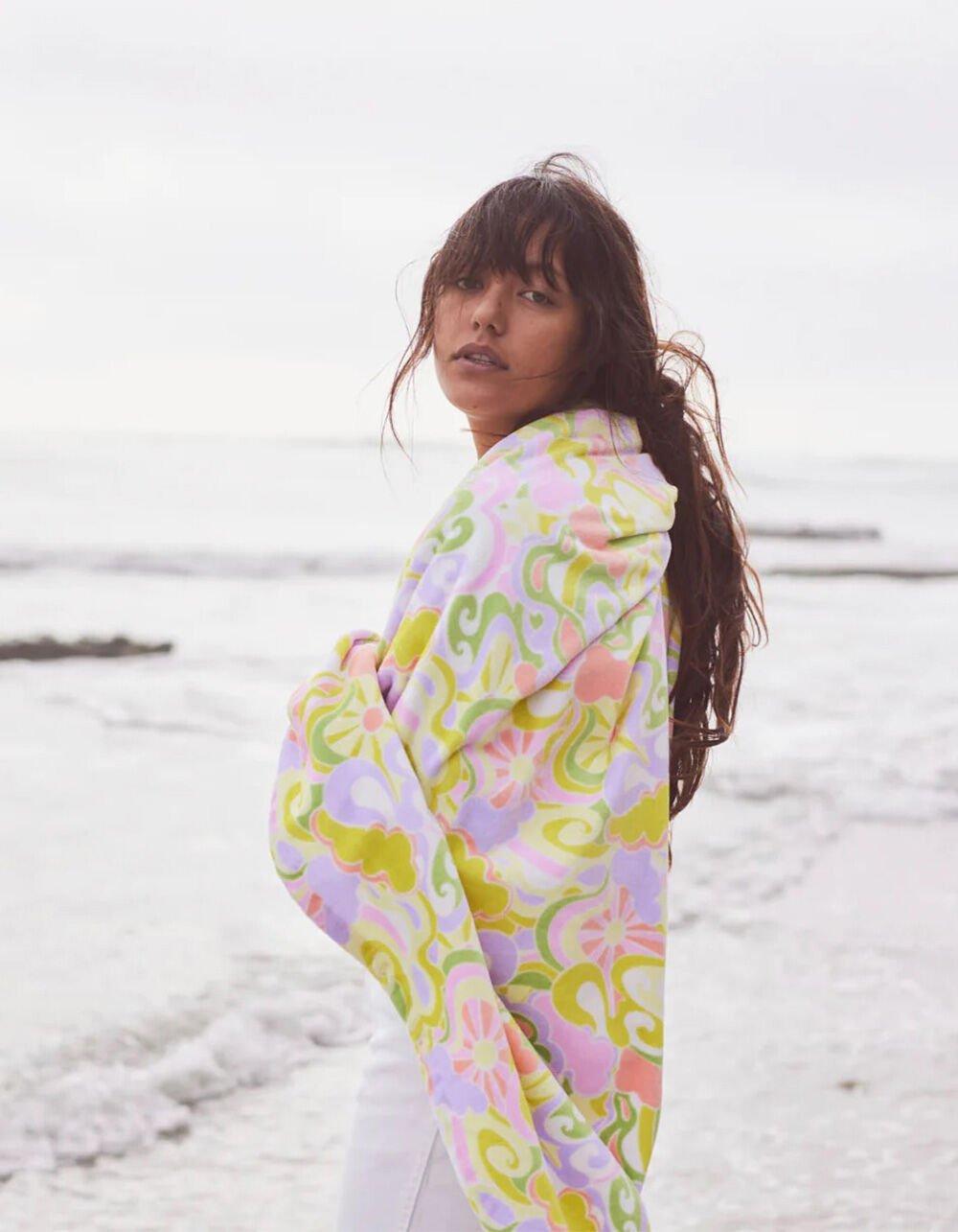 SLOWTIDE x Beach Riot Wavy Floral Beach Towel Product Image